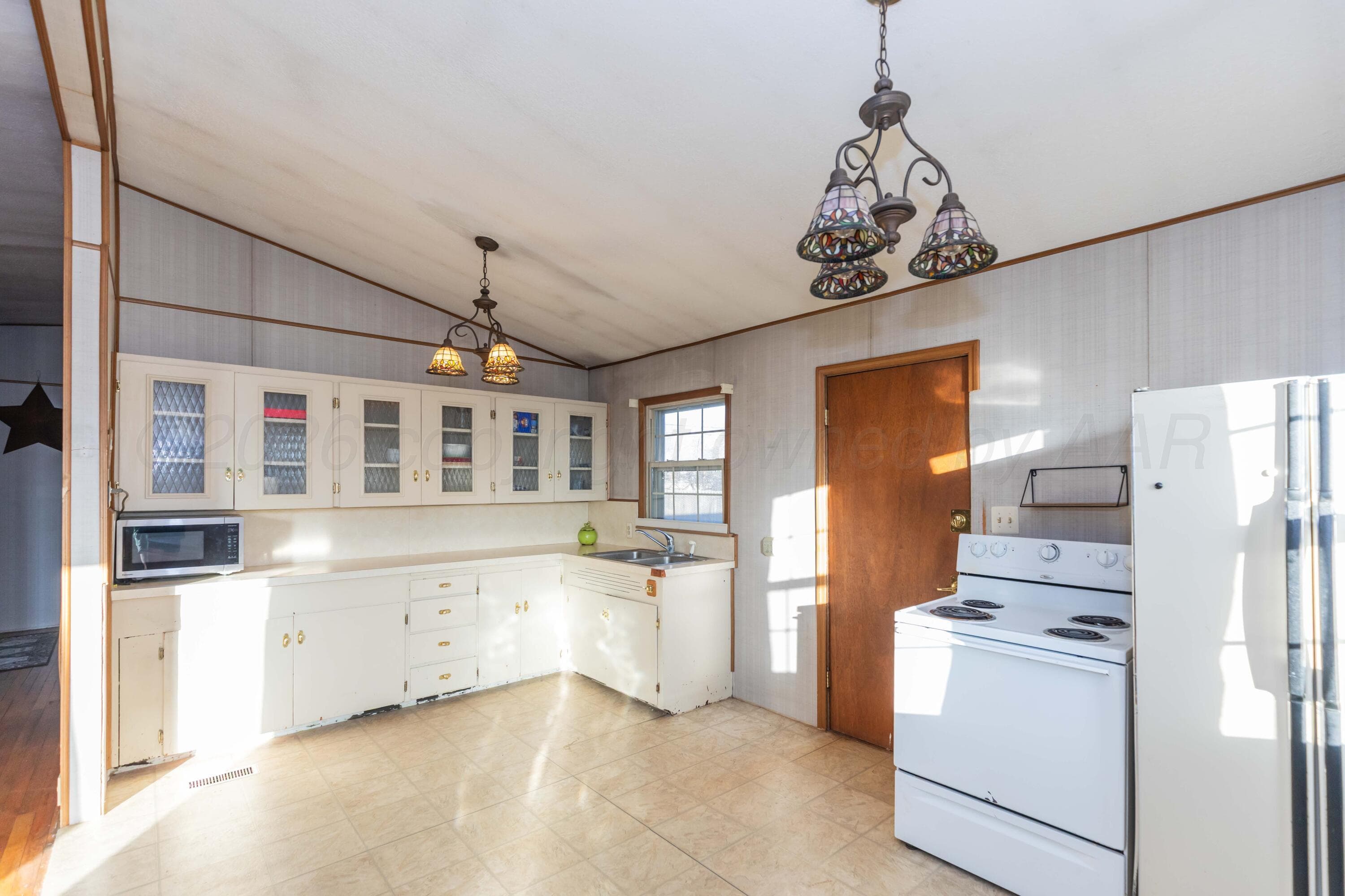 407 N POWELL Street, Pampa, TX 79065-5037, photo 12