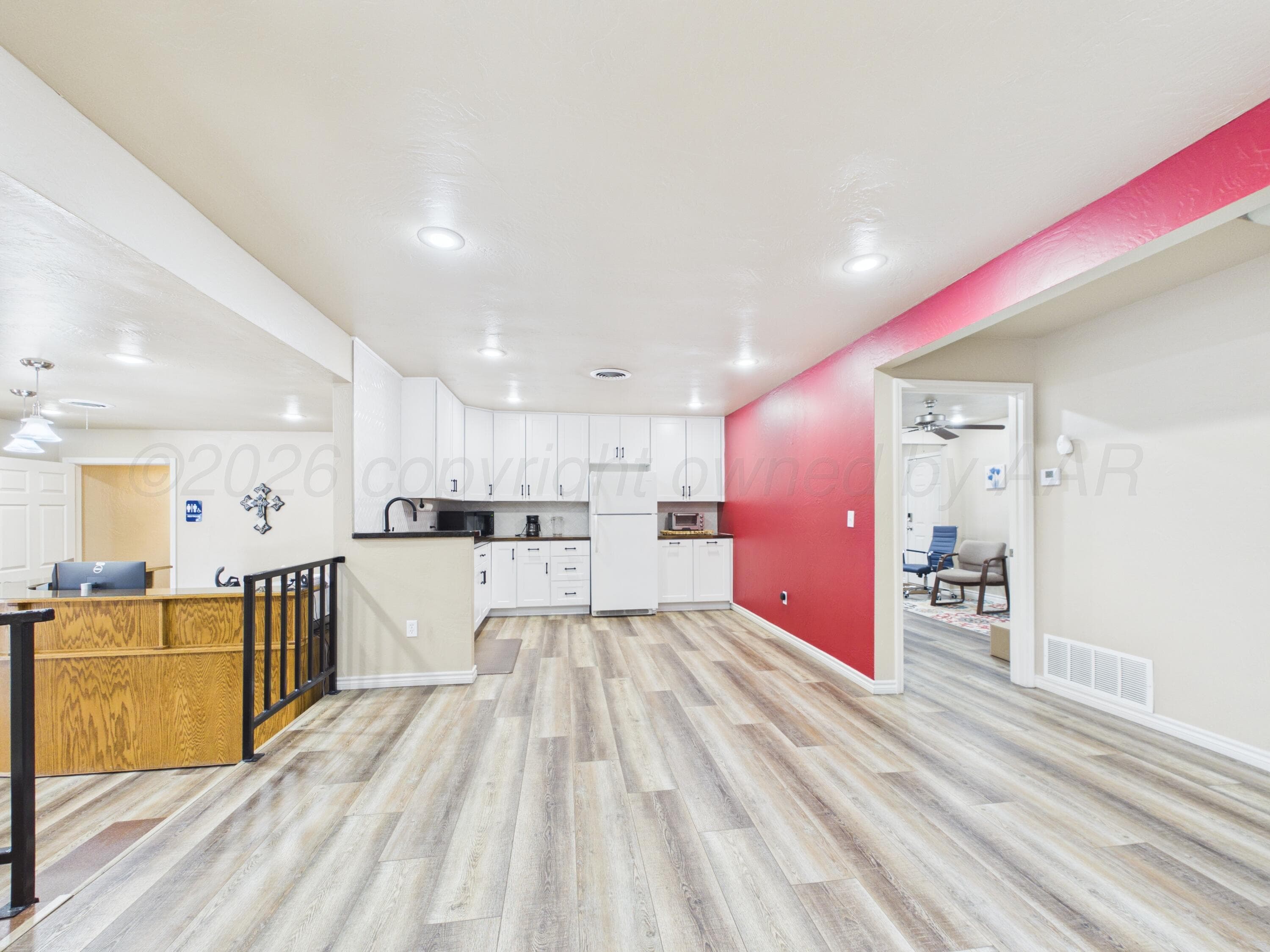 111 E 28TH Avenue, Pampa, TX 79065-3016, photo 11