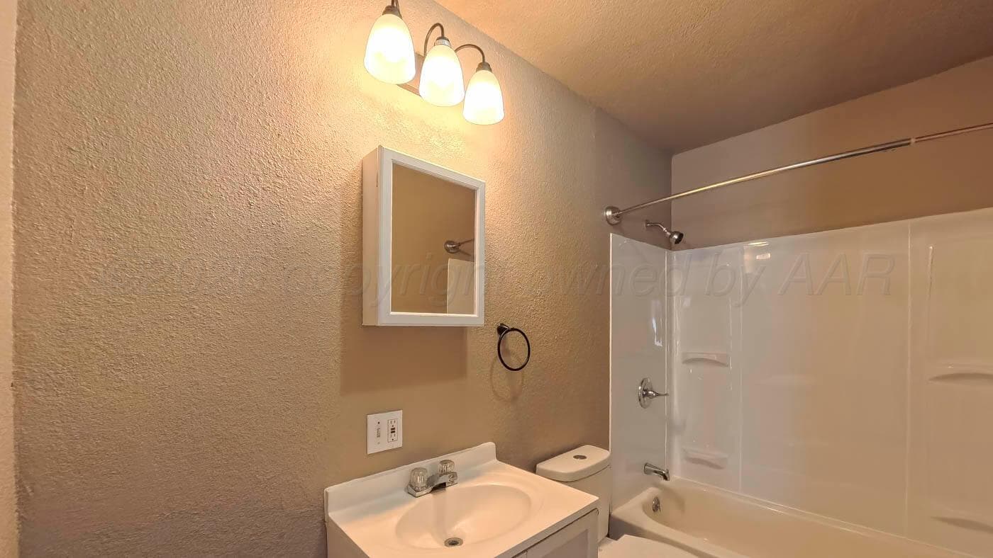 948 Harrington Street, Borger, TX 79007, photo 9