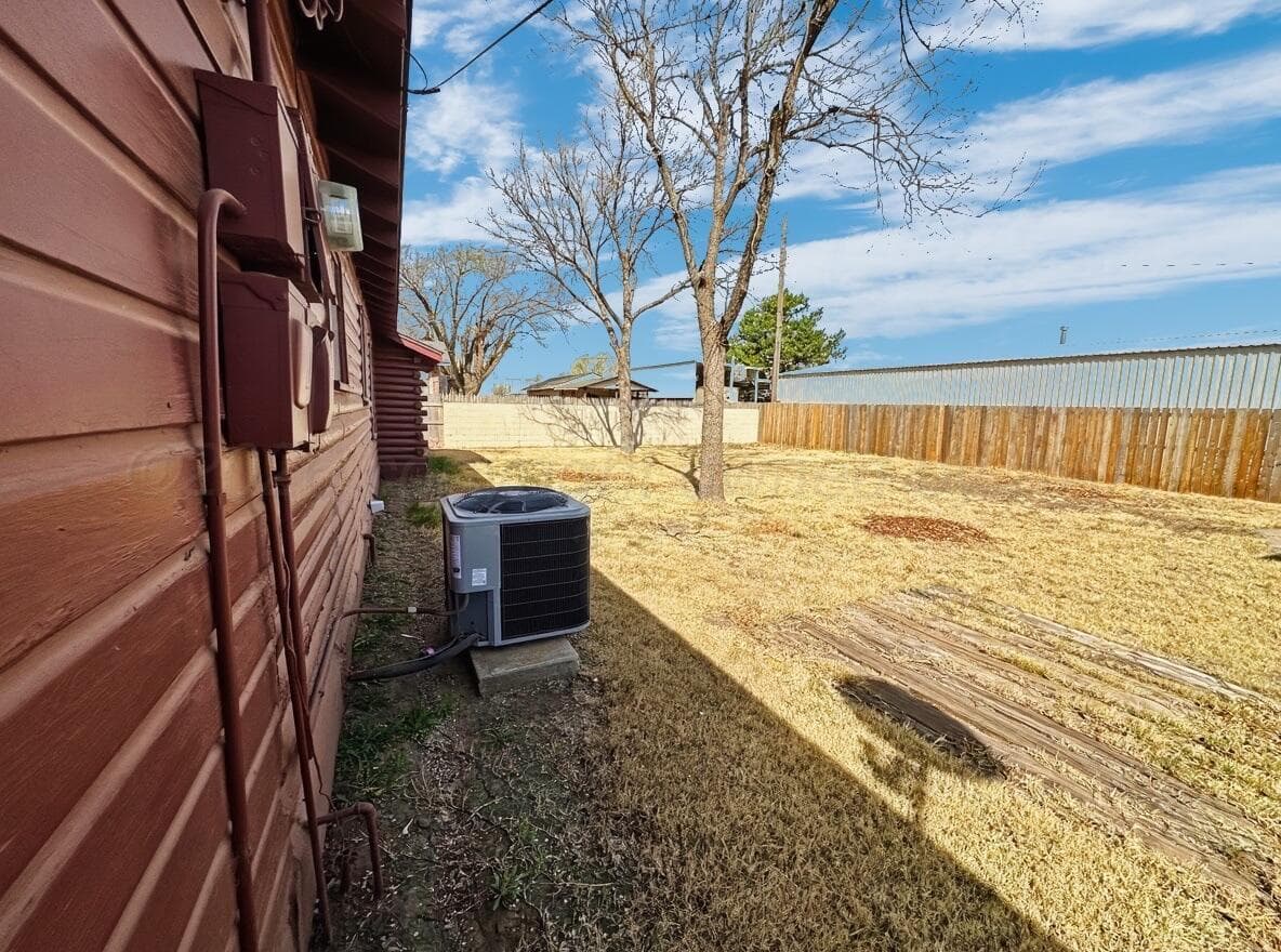 506 NW 4th Street, Tulia, TX 79088, photo 7