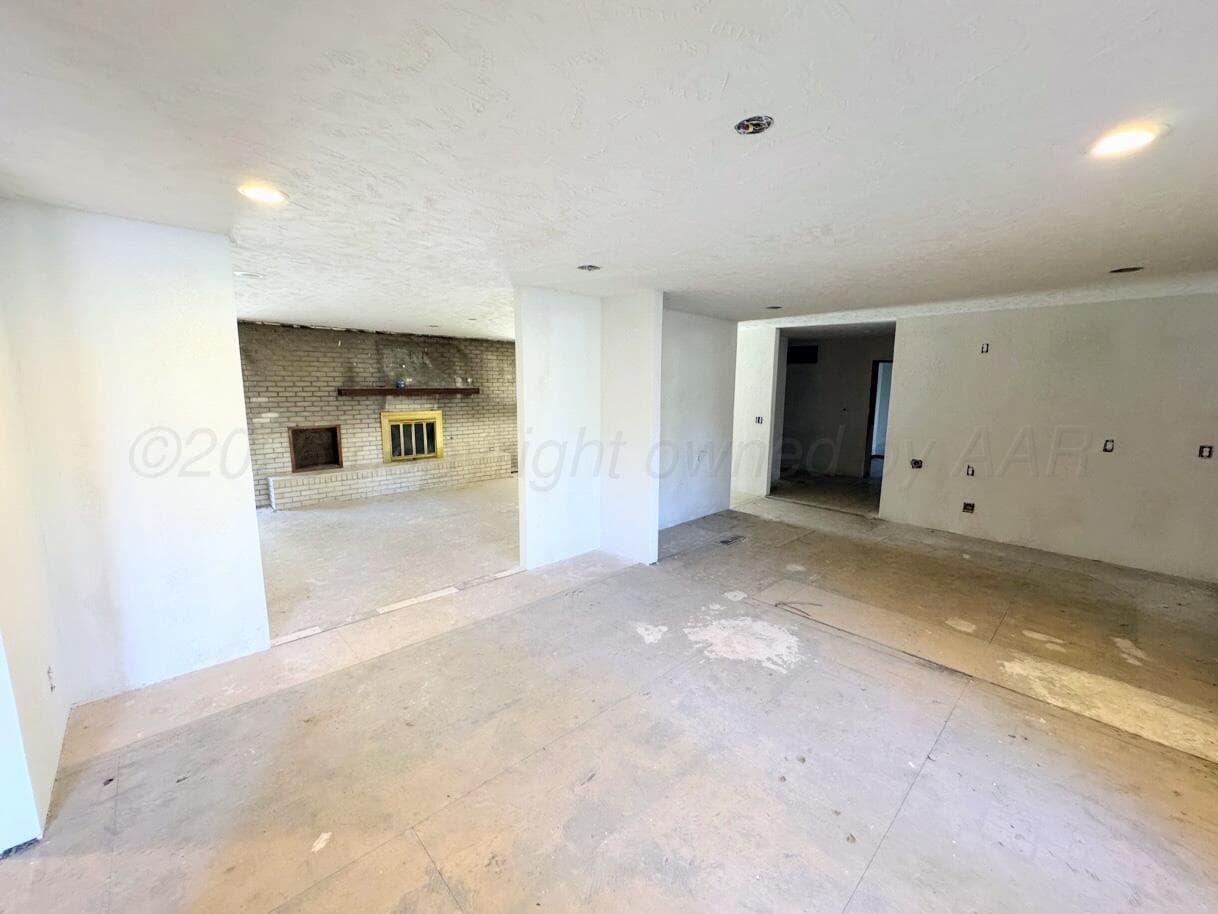 714 S Harvard Street, Perryton, TX 79070-3345, photo 2