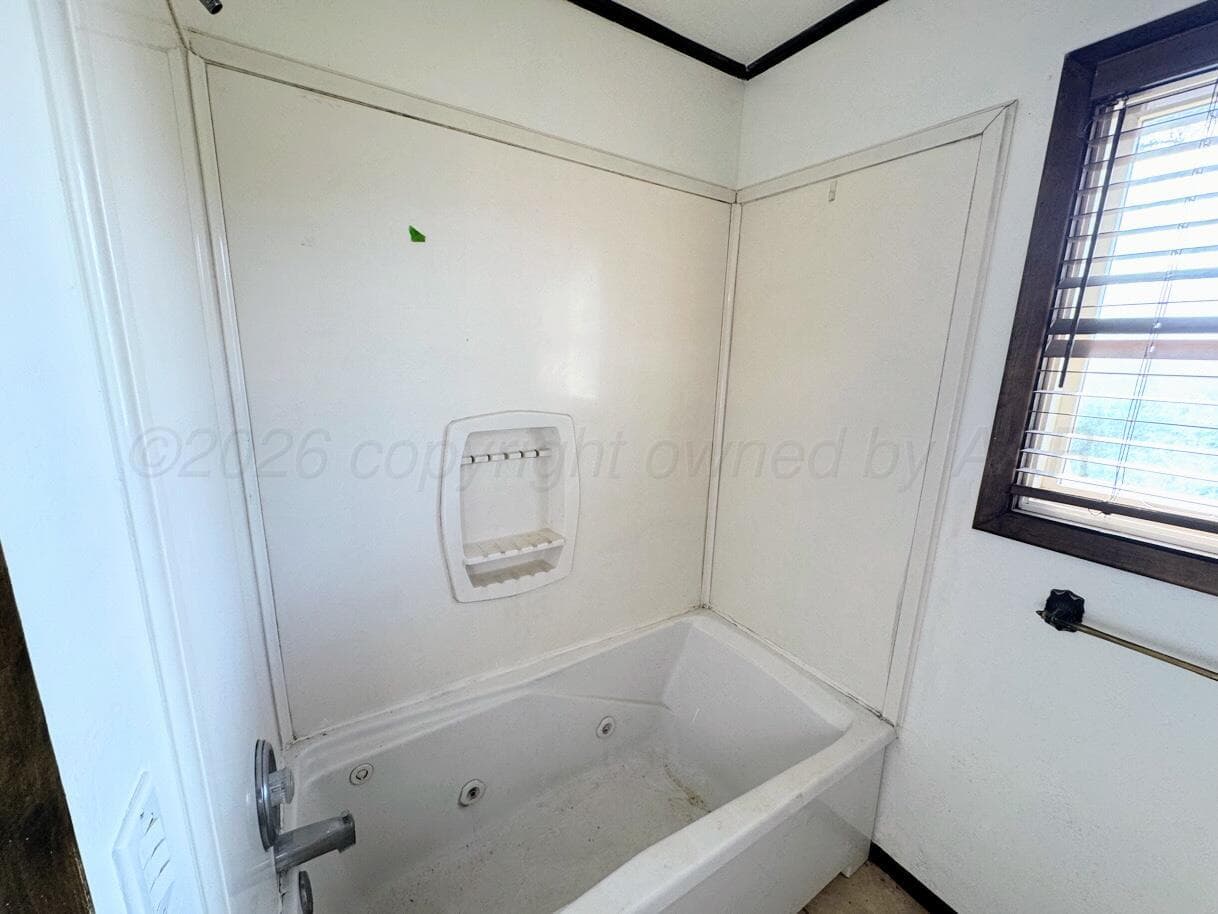 714 S Harvard Street, Perryton, TX 79070-3345, photo 9