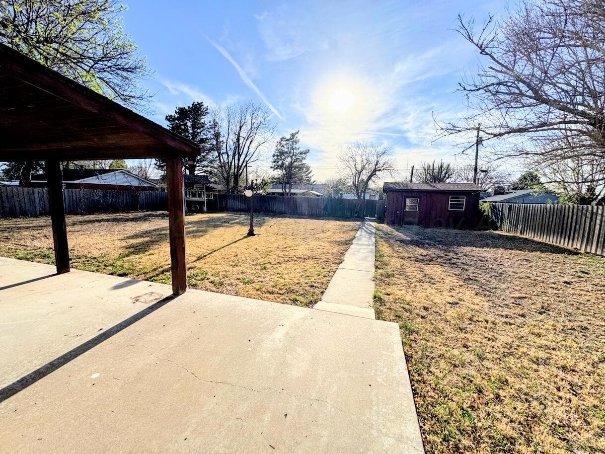 714 S Harvard Street, Perryton, TX 79070-3345, photo 22