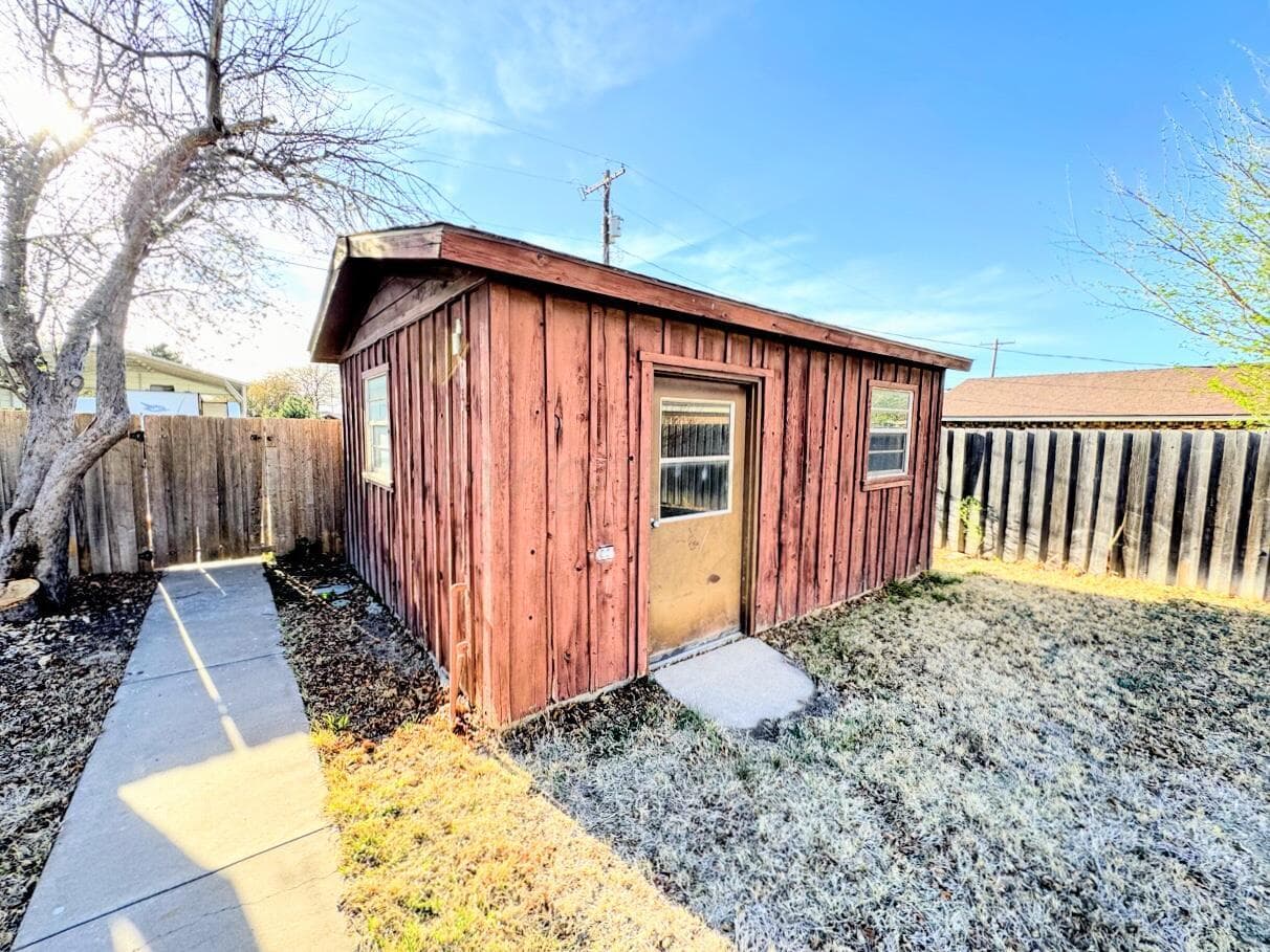 714 S Harvard Street, Perryton, TX 79070-3345, photo 24