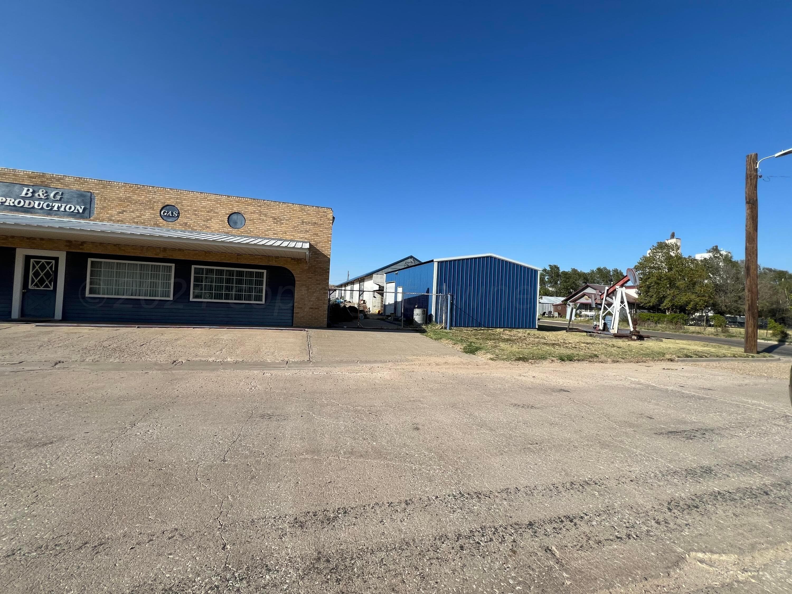 9 SE 1st Avenue, Booker, TX 79005, photo 2