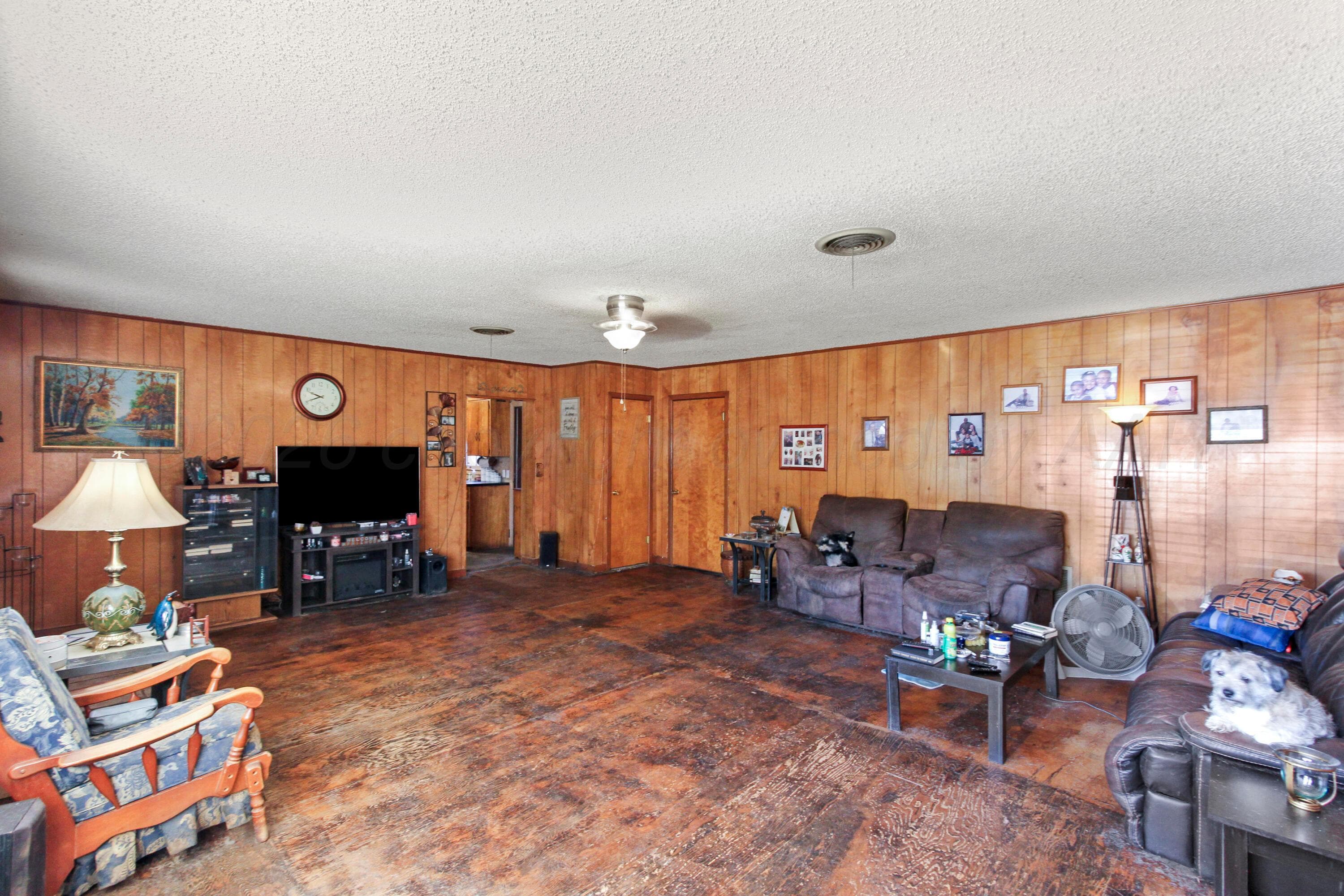 715 S Main Street, Shamrock, TX 79079, photo 9
