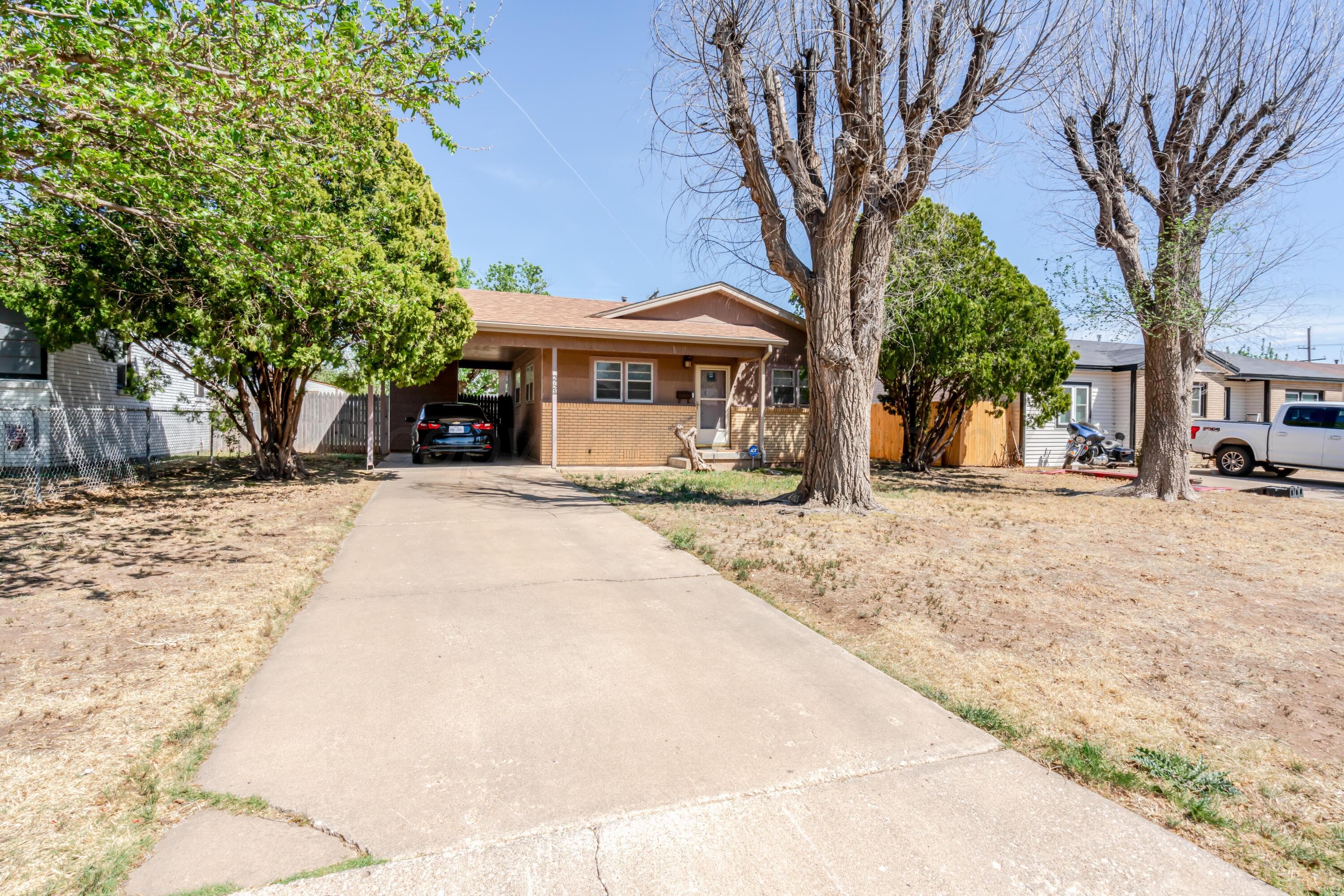 2721 S WOODLAND Street, Amarillo, TX 79103-5305