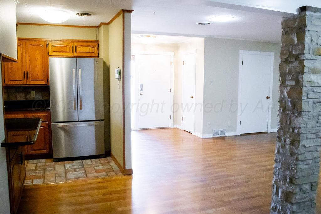 2229 N CHARLES Street, Pampa, TX 79065-3617, photo 12