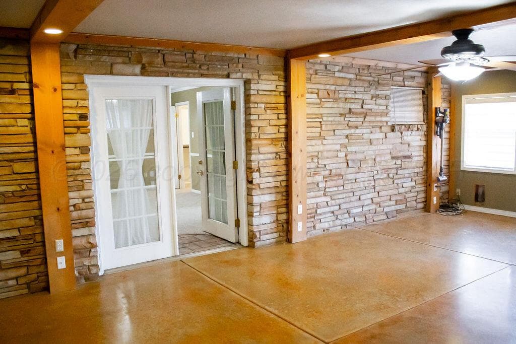 2229 N CHARLES Street, Pampa, TX 79065-3617, photo 43