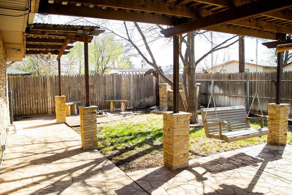 2229 N CHARLES Street, Pampa, TX 79065-3617, photo 44
