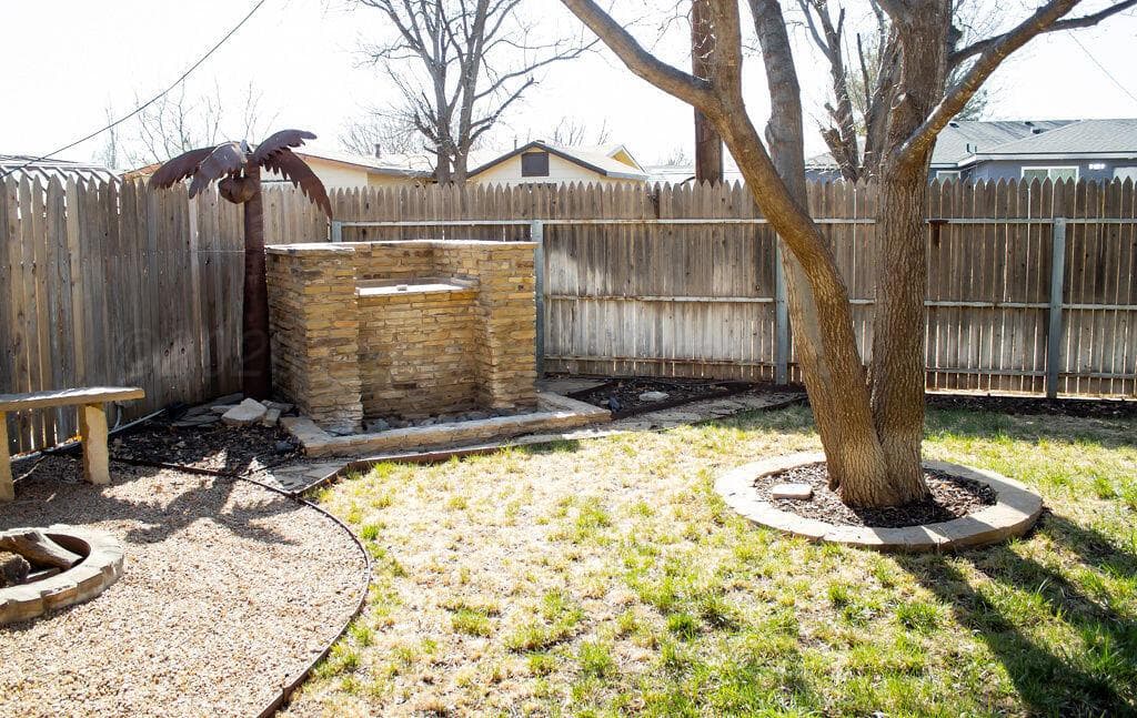 2229 N CHARLES Street, Pampa, TX 79065-3617, photo 46
