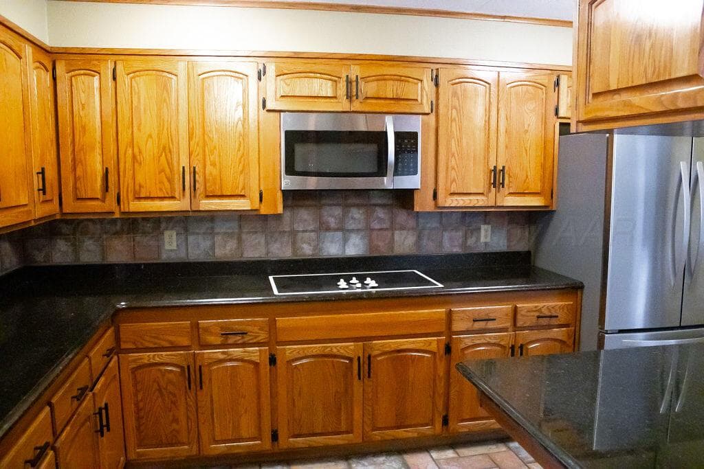 2229 N CHARLES Street, Pampa, TX 79065-3617, photo 34