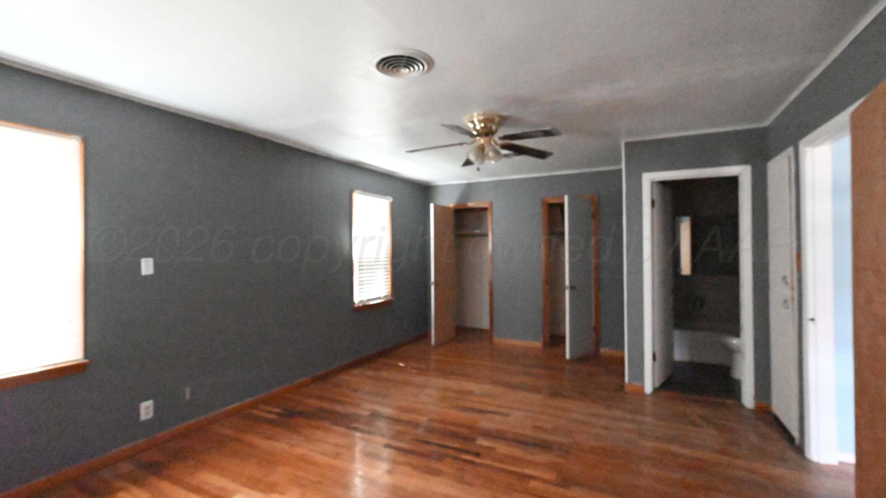 210 S Mackenzie Avenue, Stinnett, TX 79083, photo 9