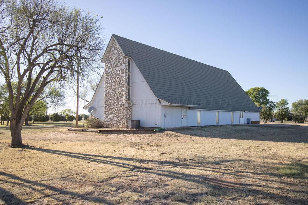1 Pheasant Run Road, Dalhart, TX 79022