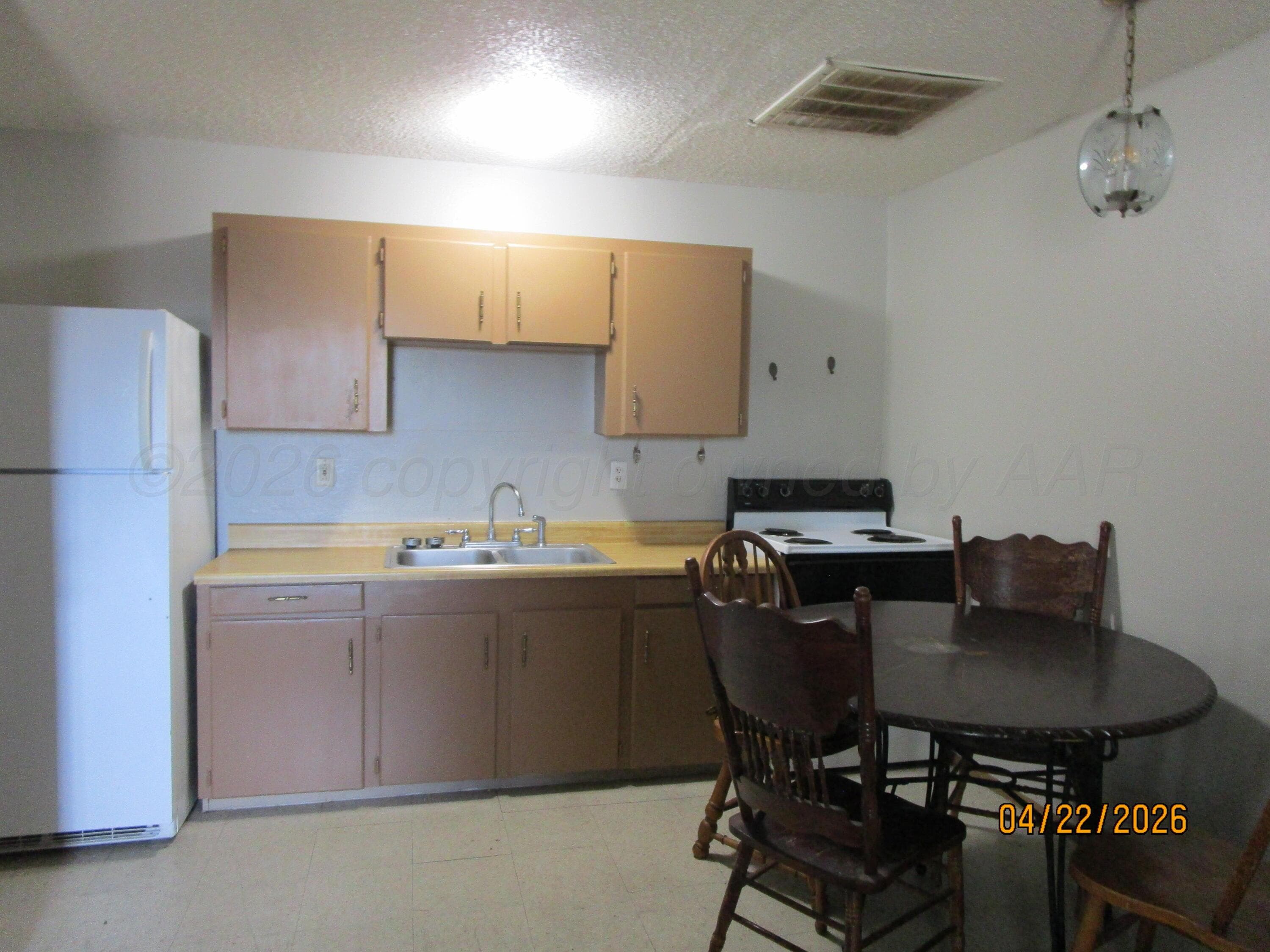720 Deahl Street, Borger, TX 79007, photo 3