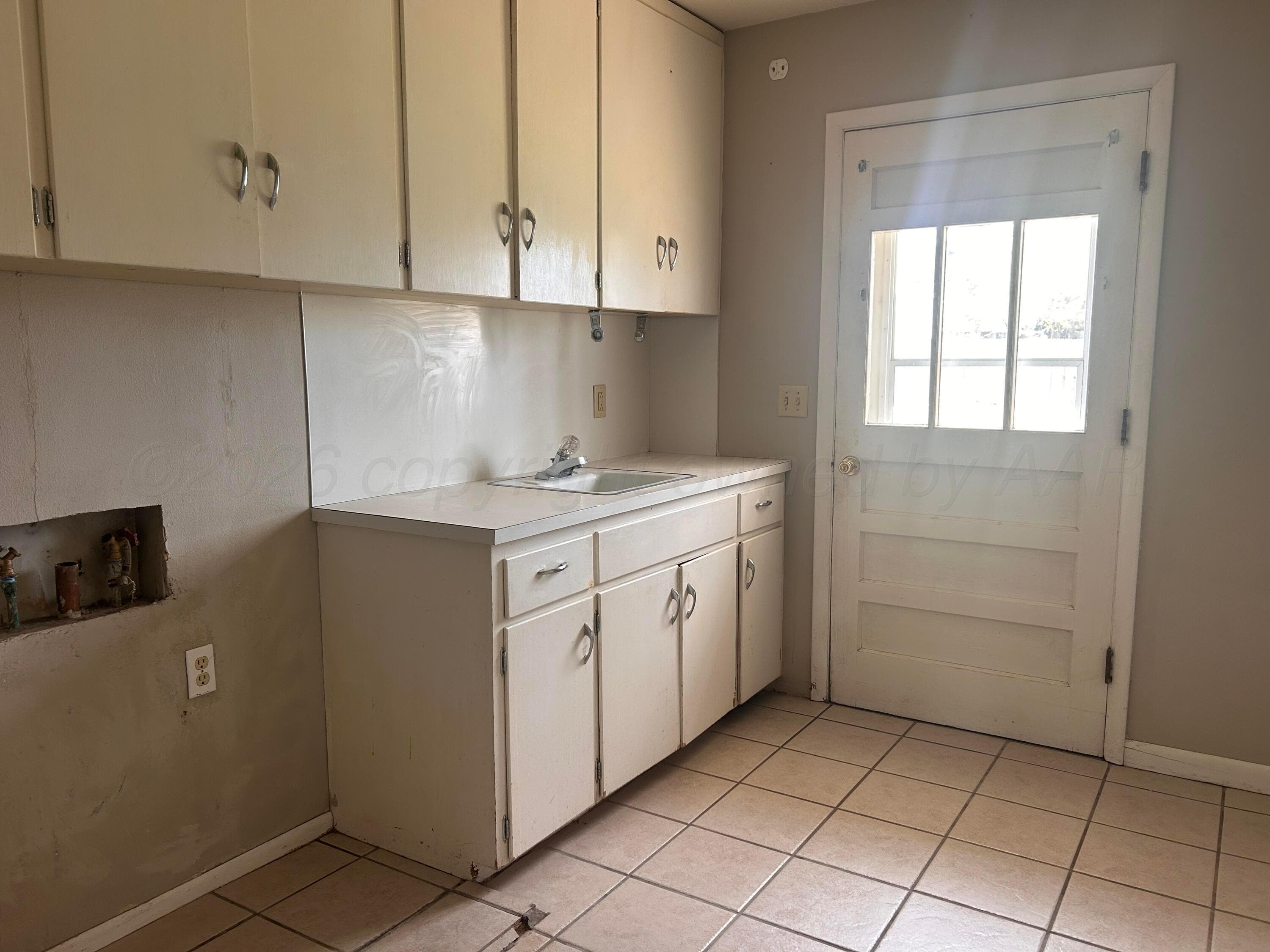 209 N Elm Street, Higgins, TX 79046, photo 14