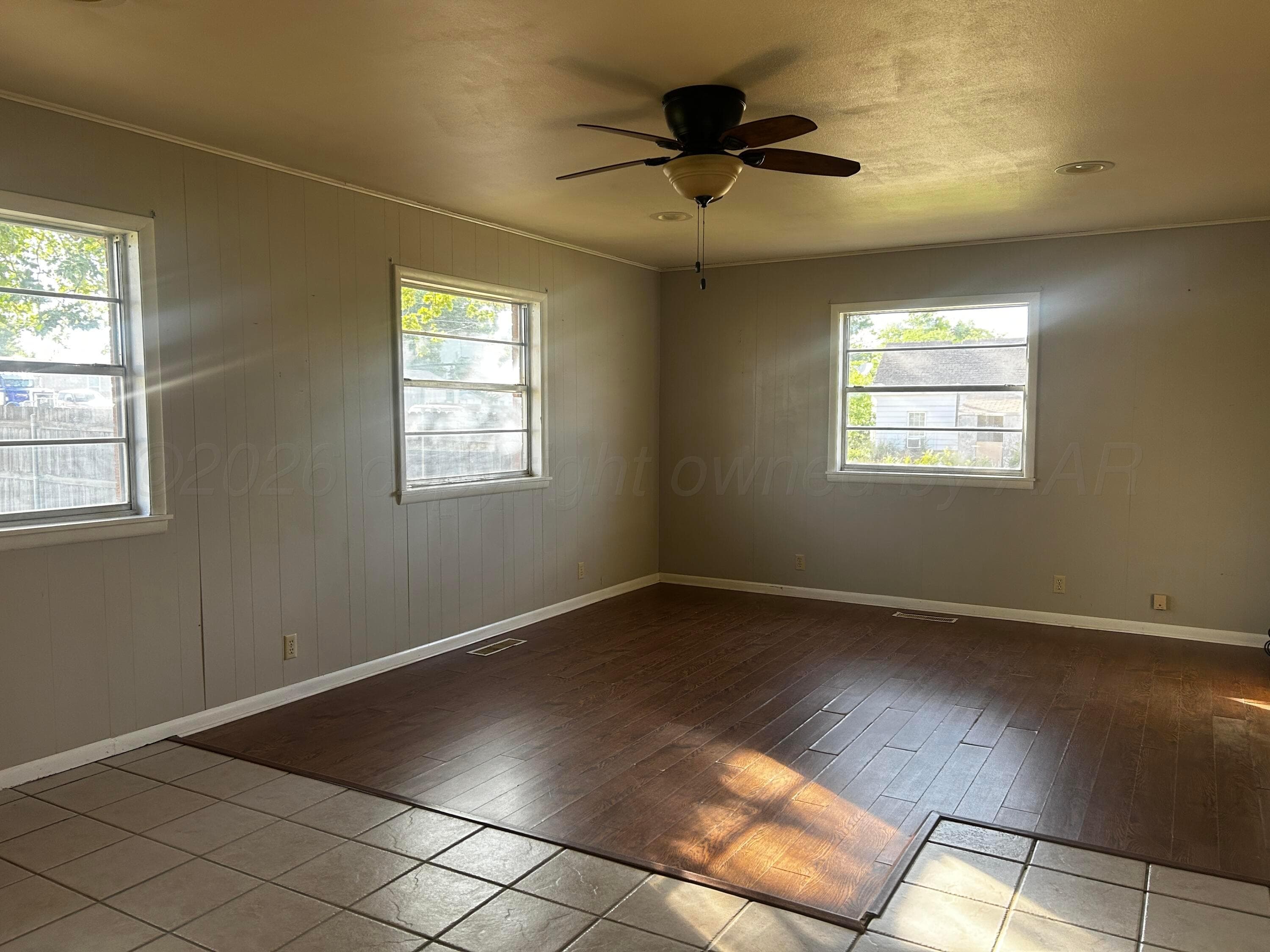209 N Elm Street, Higgins, TX 79046, photo 9
