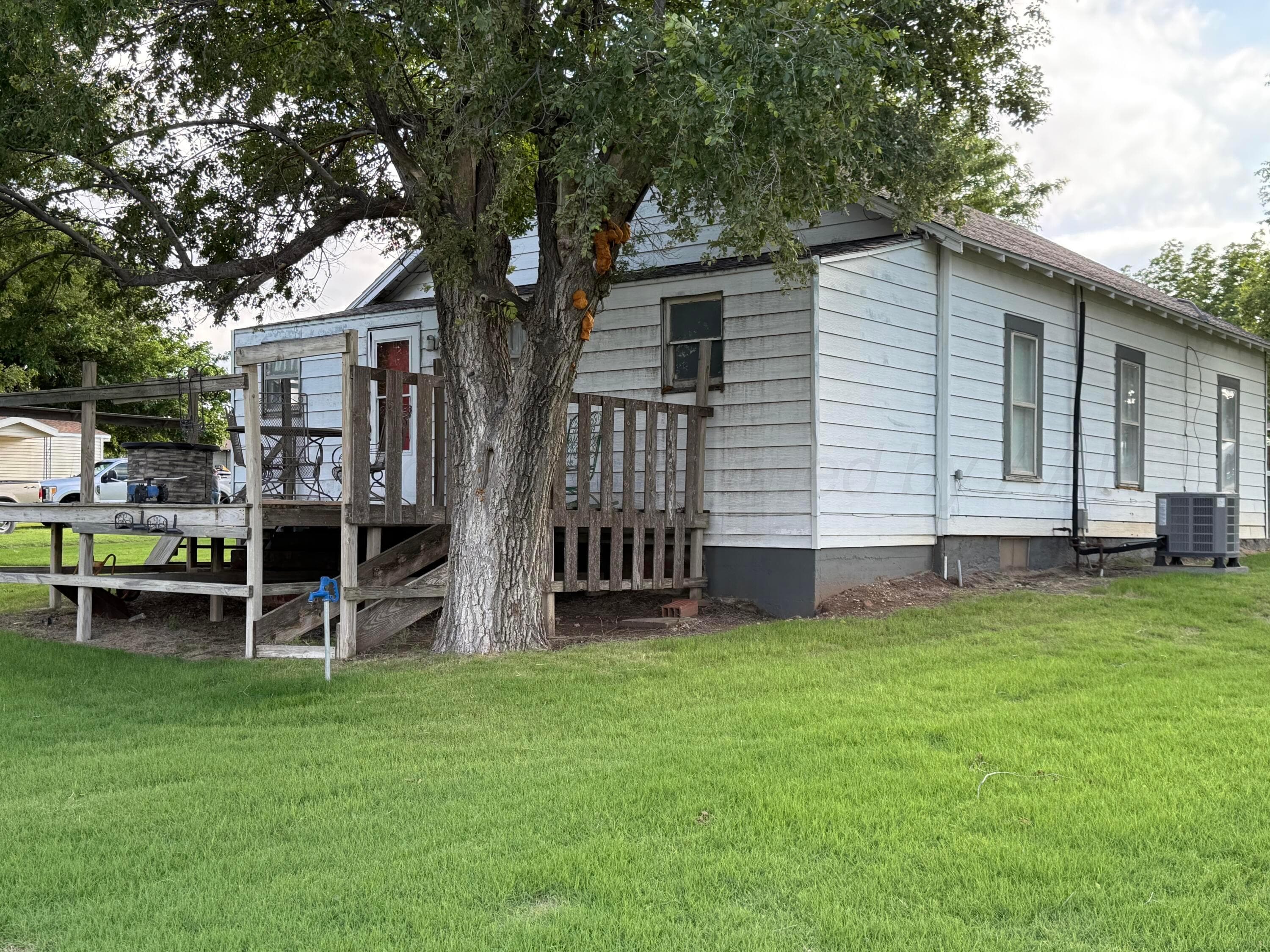 602 S Young Street, Follett, TX 79034, photo 7
