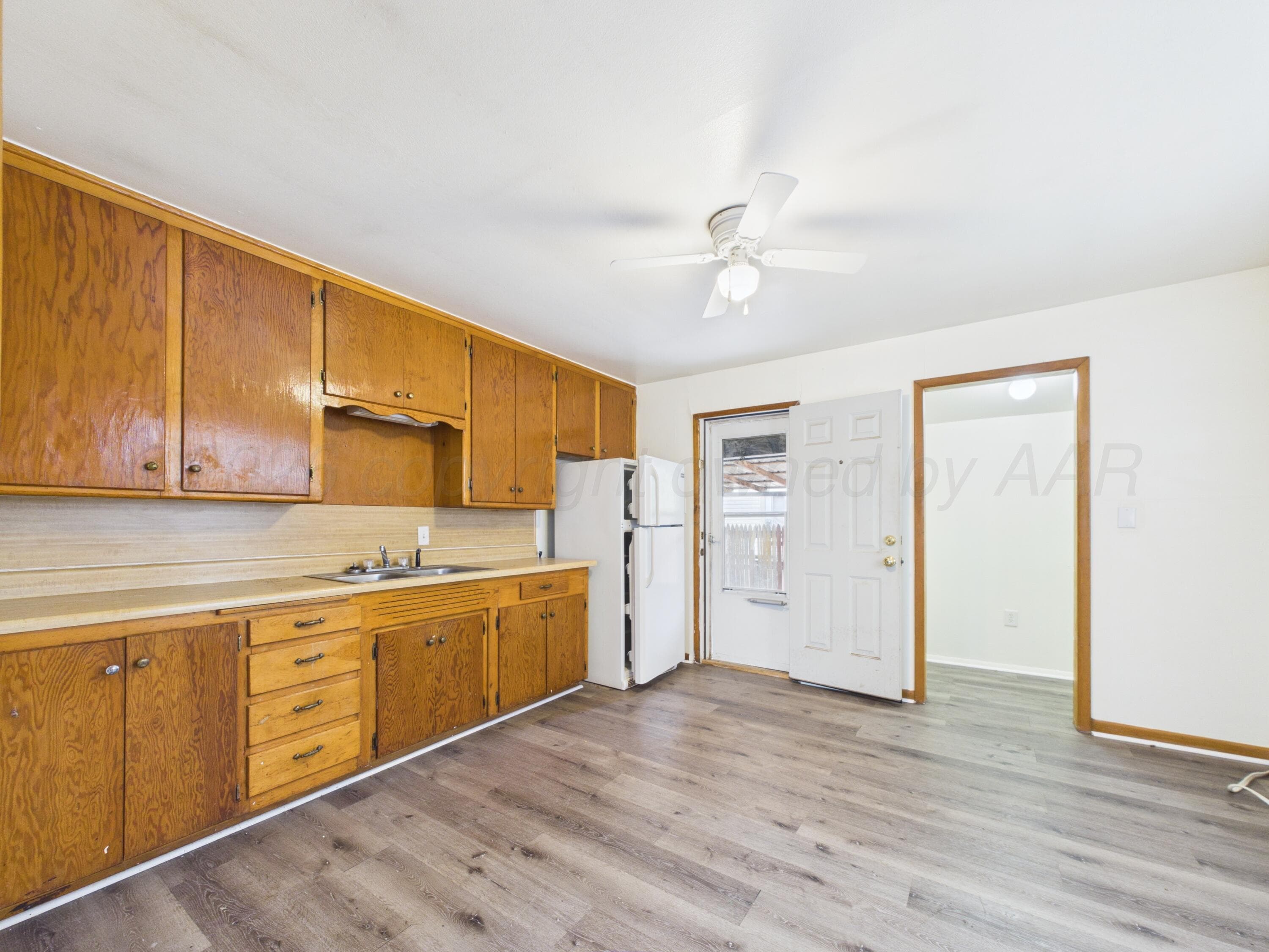 815 W KINGSMILL Avenue, Pampa, TX 79065-6339, photo 3