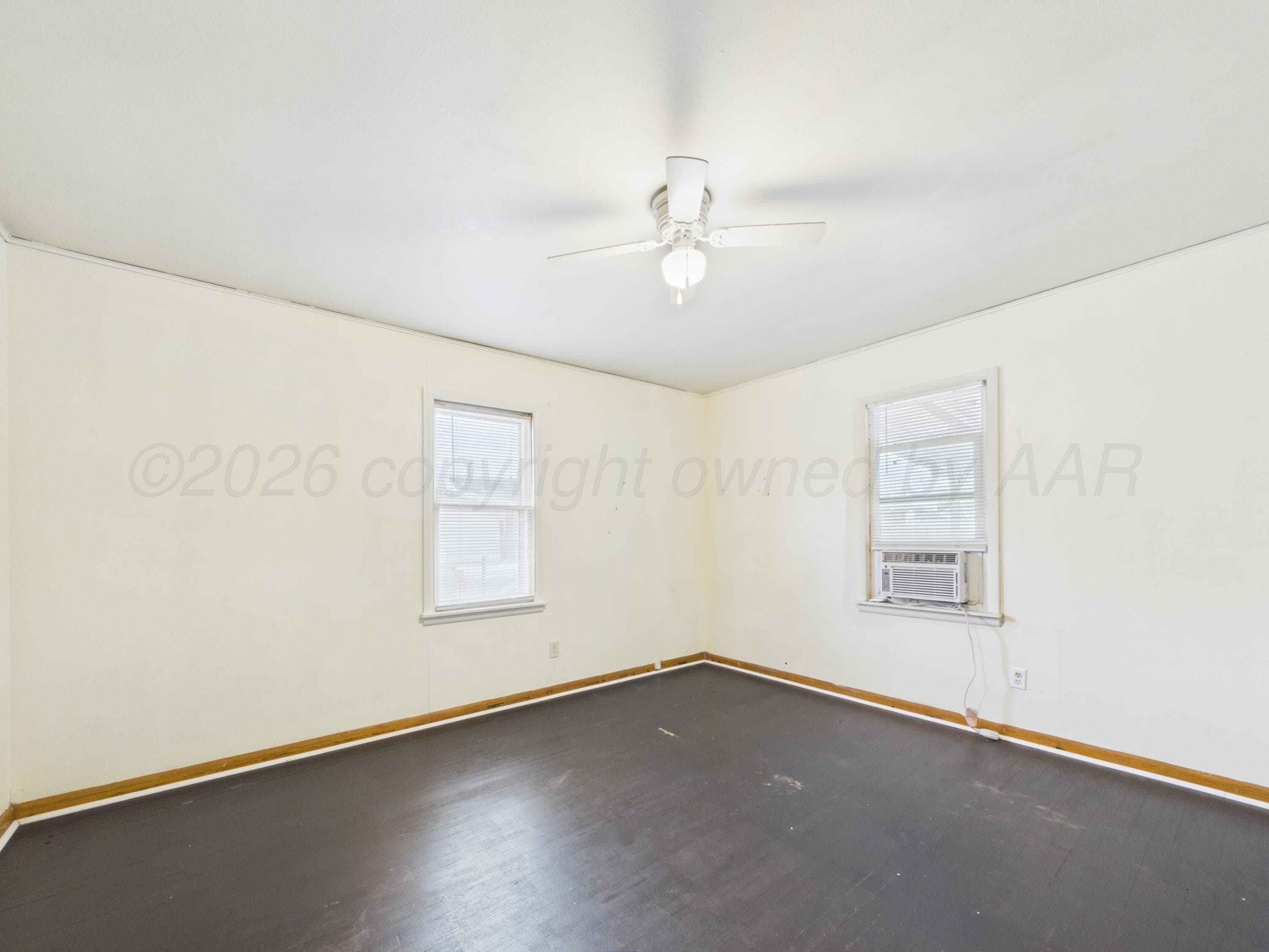 815 W KINGSMILL Avenue, Pampa, TX 79065-6339, photo 9