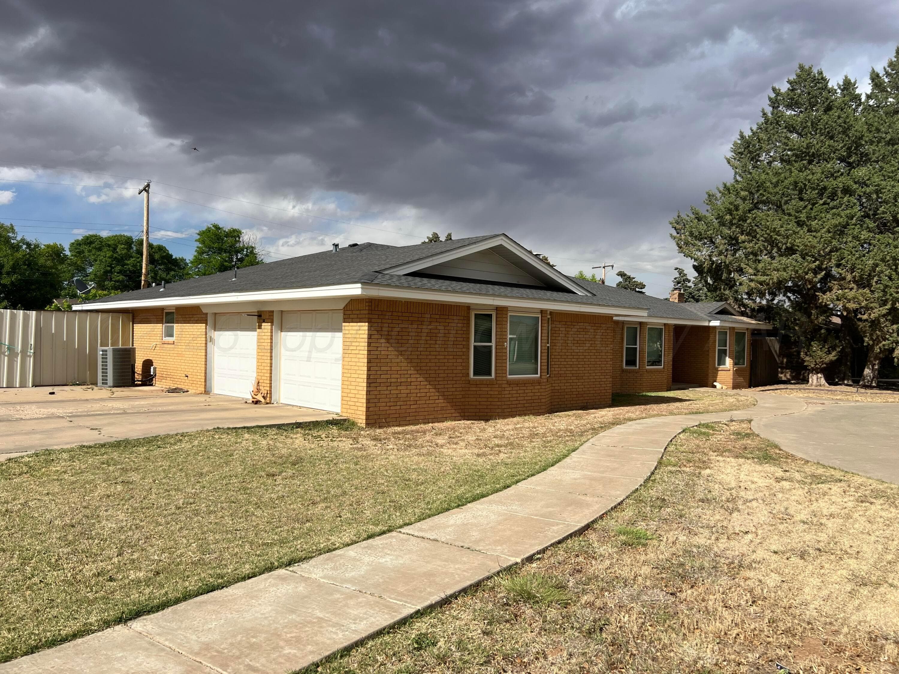 1208 W 8th Street, Friona, TX 79035, photo 2