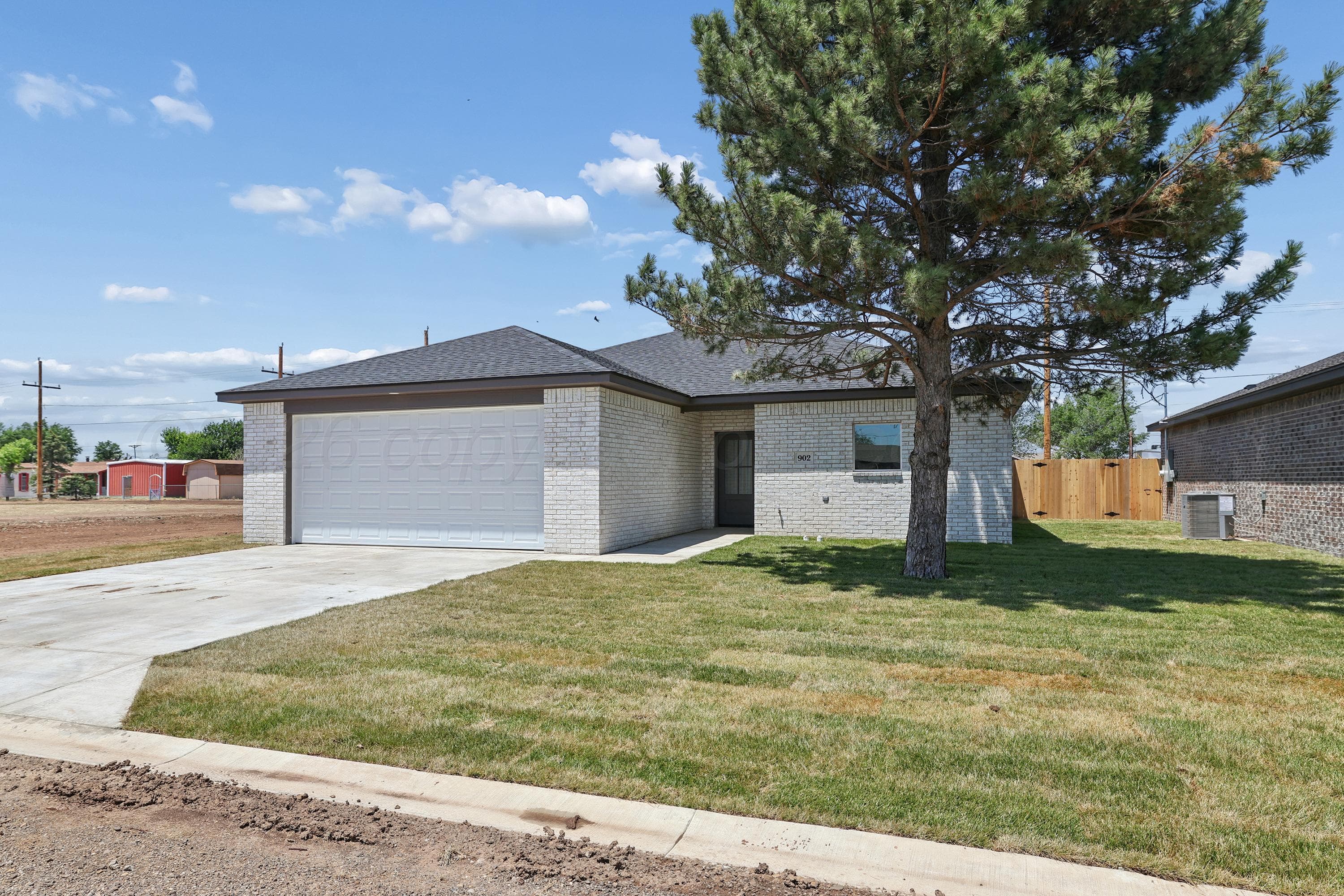 902 W Maple Ave, White Deer, TX 79097, photo 4