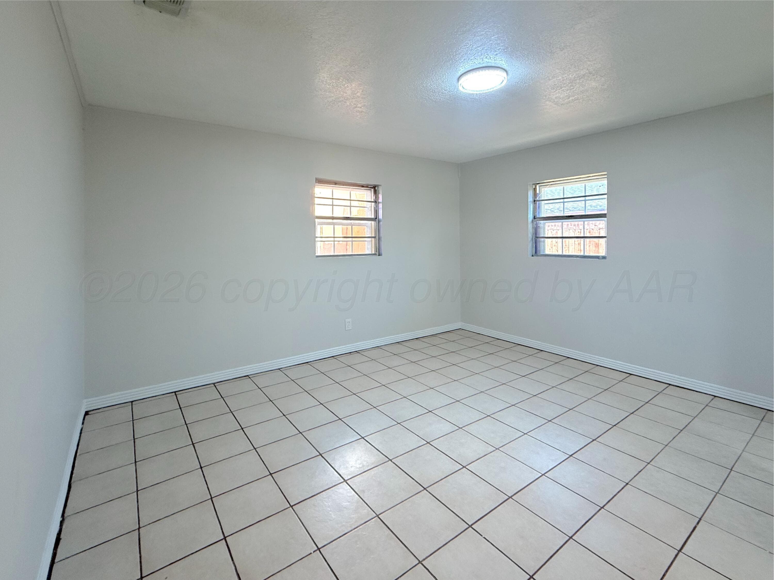 1015 MILLER Avenue, Dumas, TX 79029-4708, photo 5