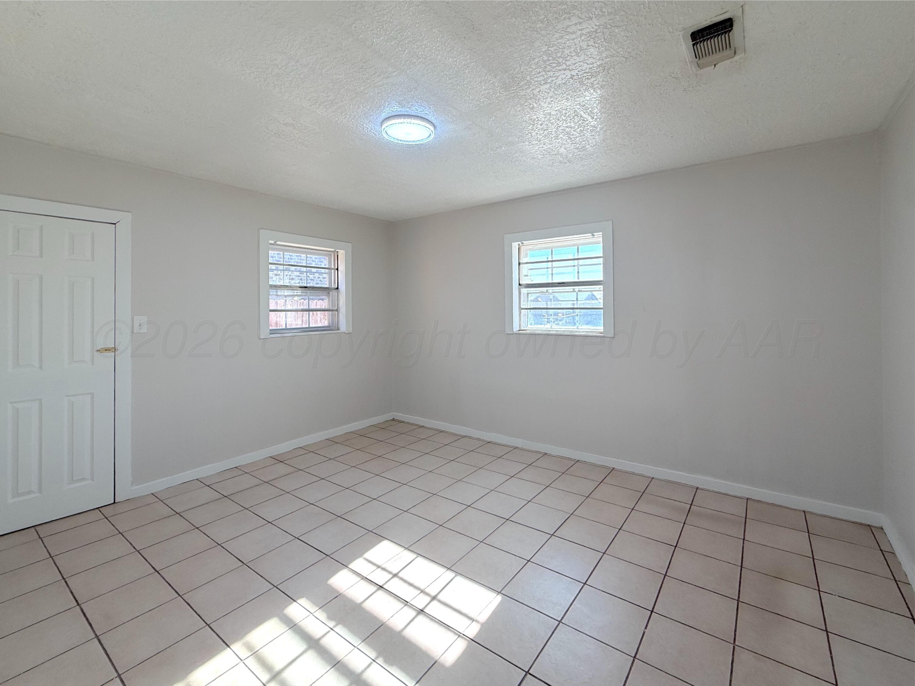 1015 MILLER Avenue, Dumas, TX 79029-4708, photo 8