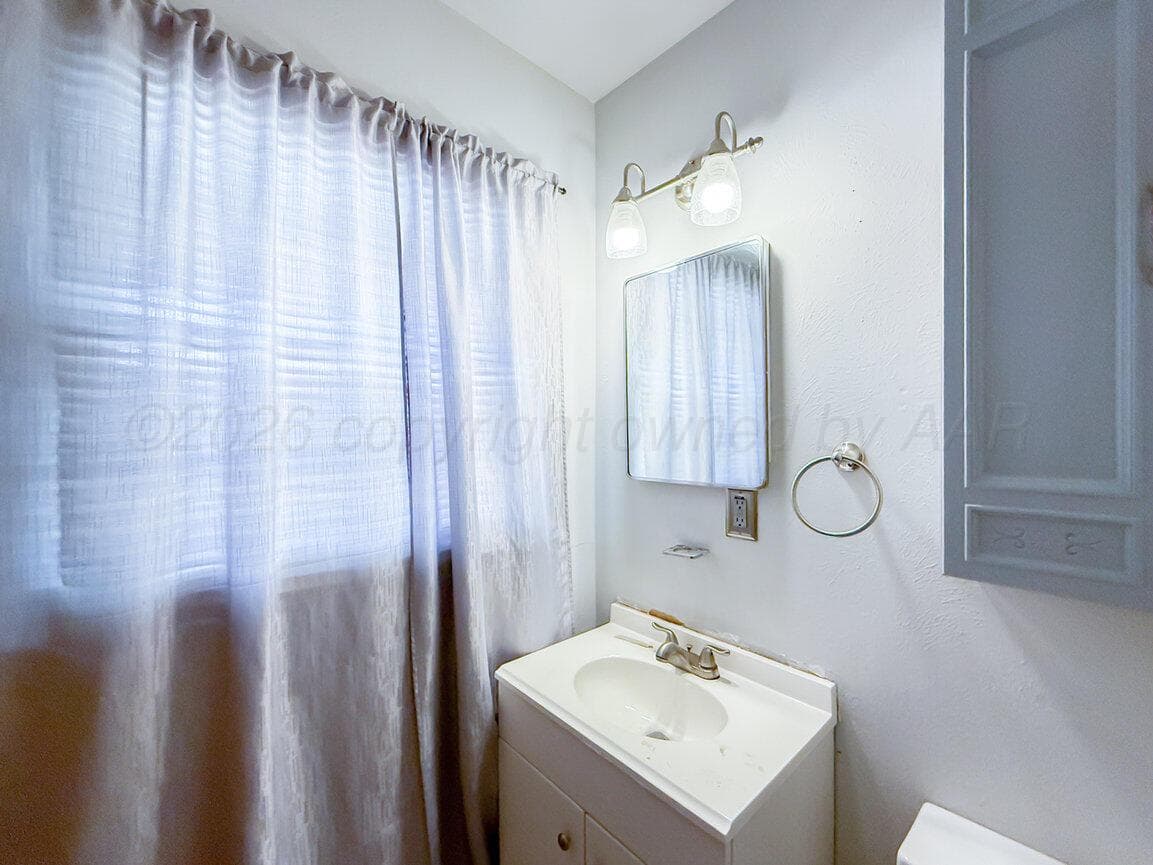4305 S BONHAM Street, Amarillo, TX 79110-1815, photo 39