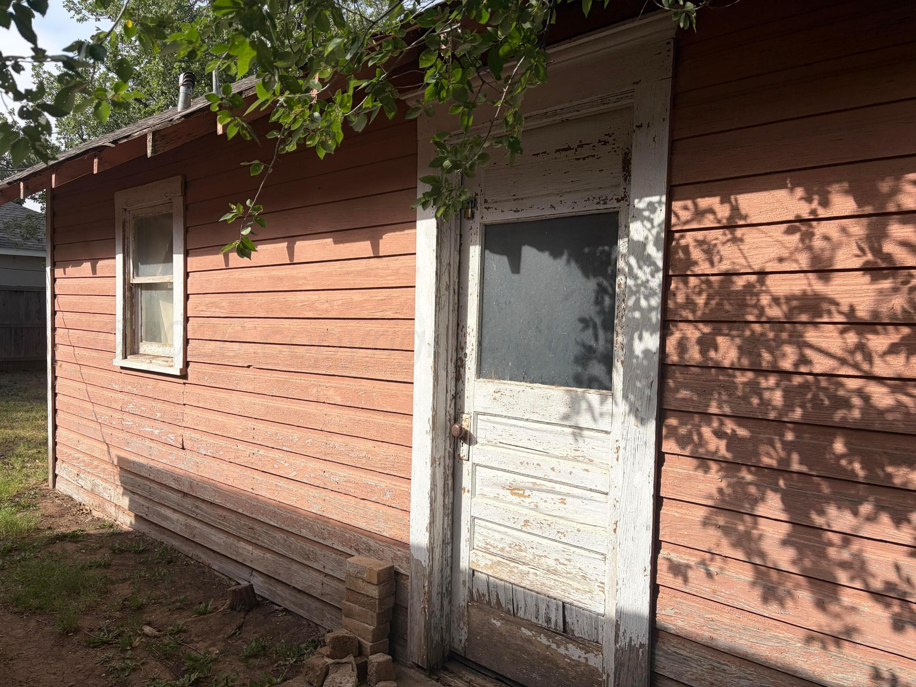 529 N SOMERVILLE Street, Pampa, TX 79065-5323, photo 32