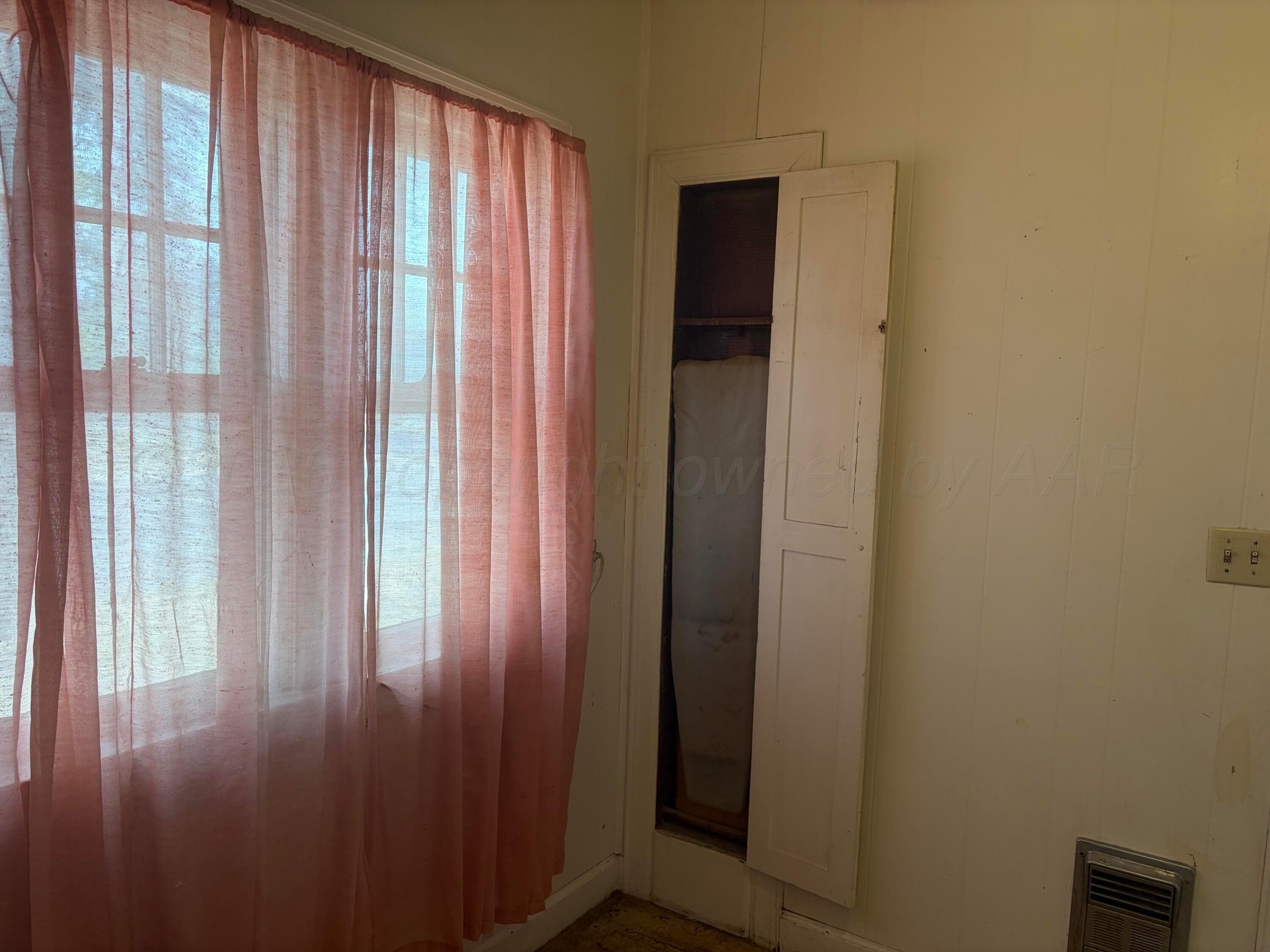 529 N SOMERVILLE Street, Pampa, TX 79065-5323, photo 13