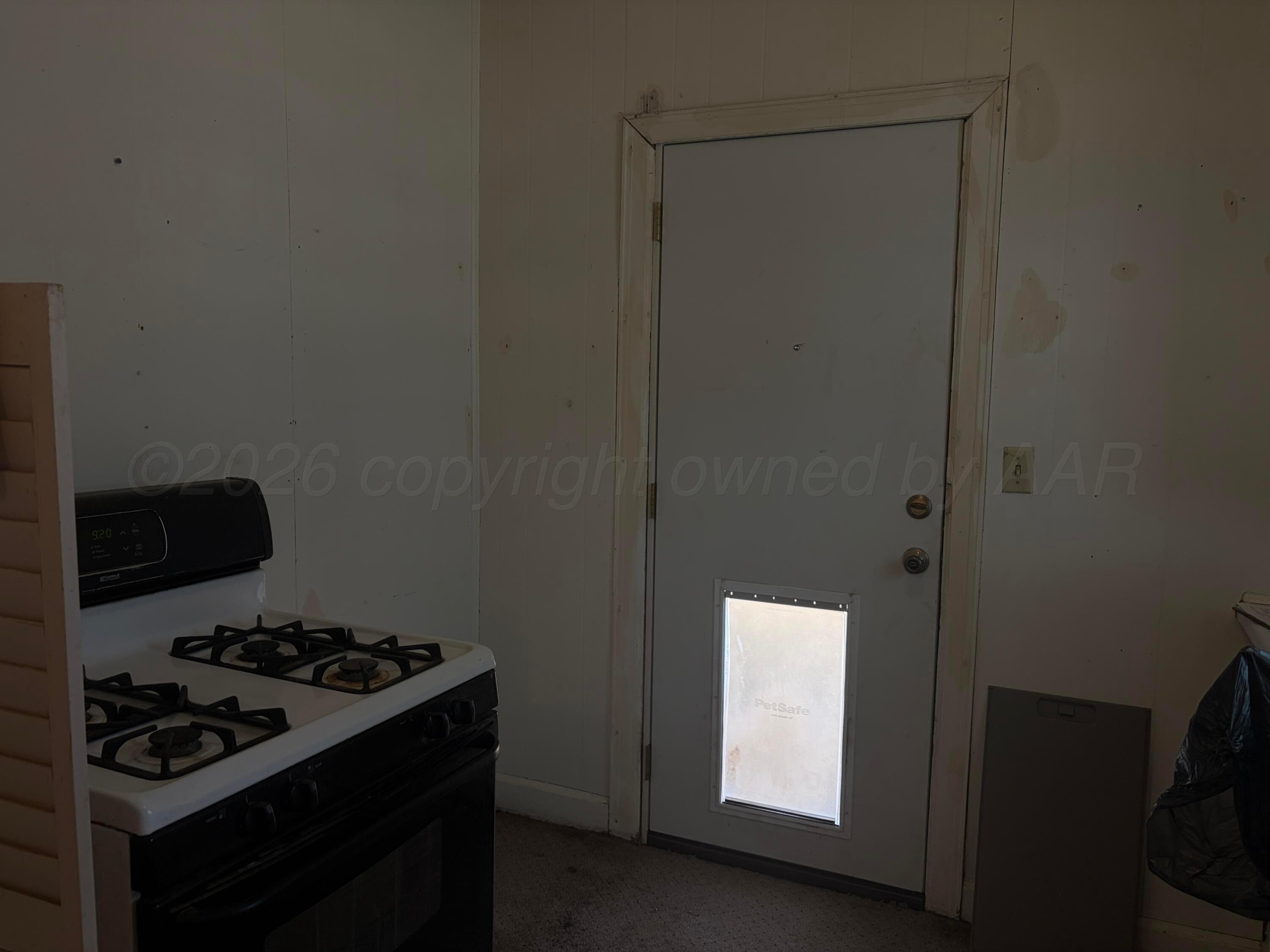 529 N SOMERVILLE Street, Pampa, TX 79065-5323, photo 12