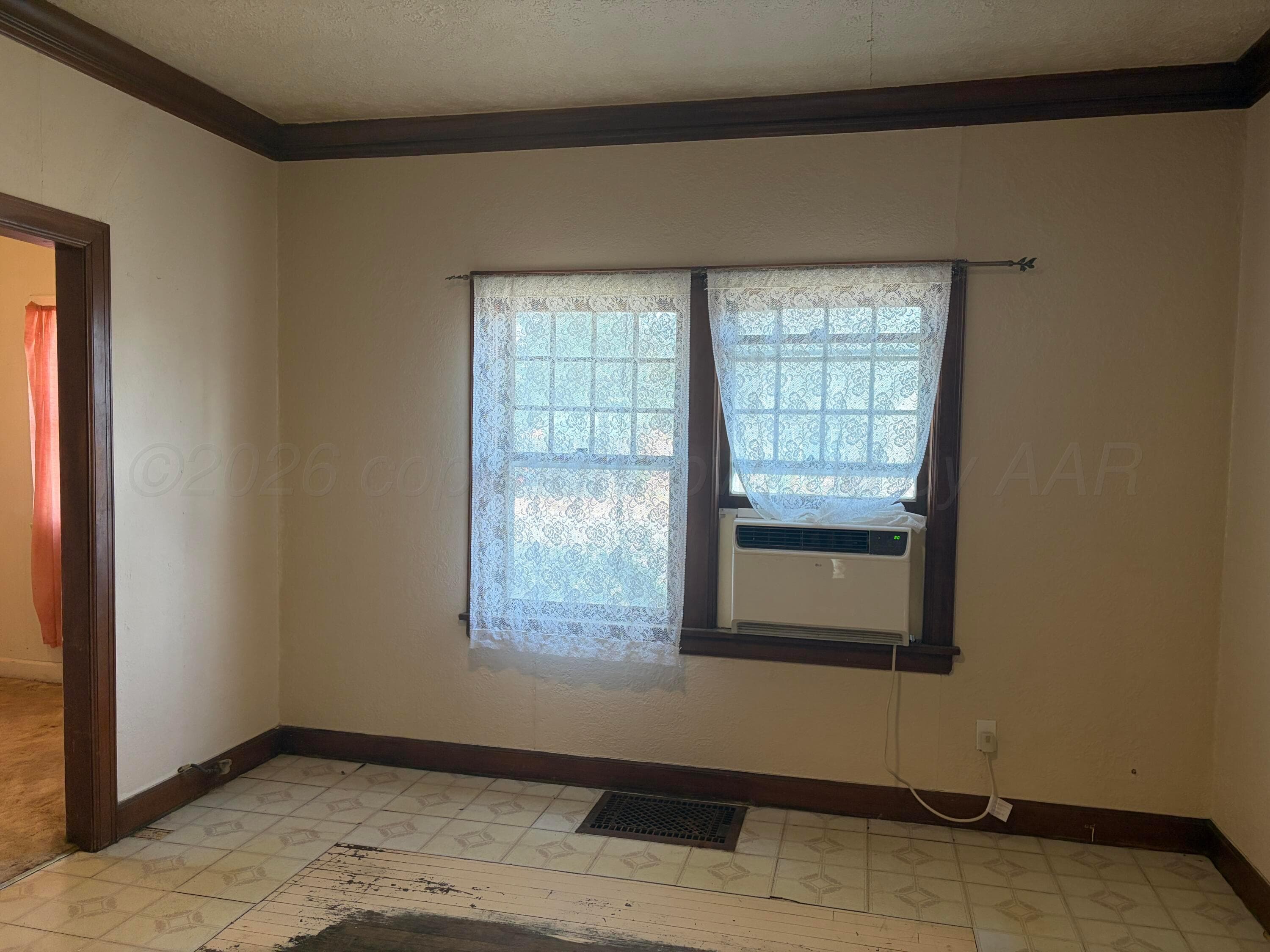 529 N SOMERVILLE Street, Pampa, TX 79065-5323, photo 8