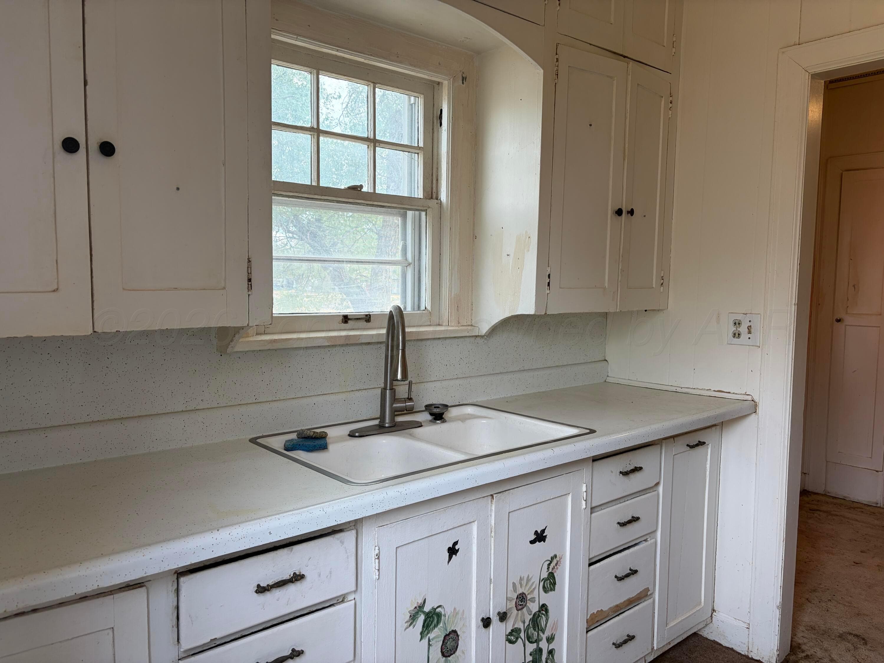 529 N SOMERVILLE Street, Pampa, TX 79065-5323, photo 9