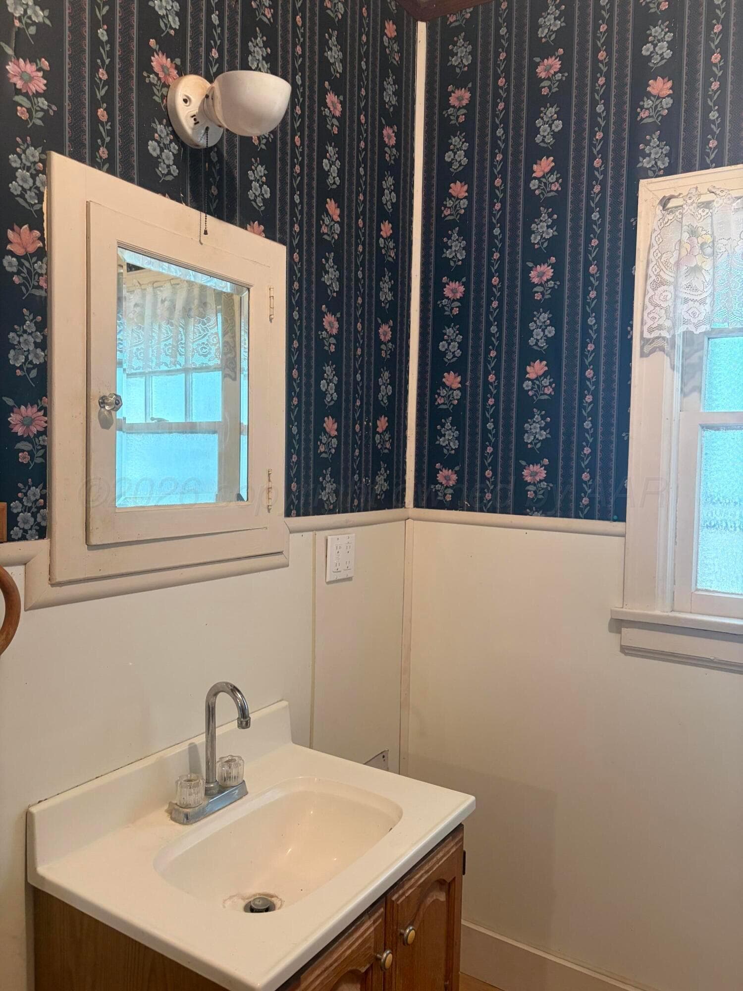 529 N SOMERVILLE Street, Pampa, TX 79065-5323, photo 15