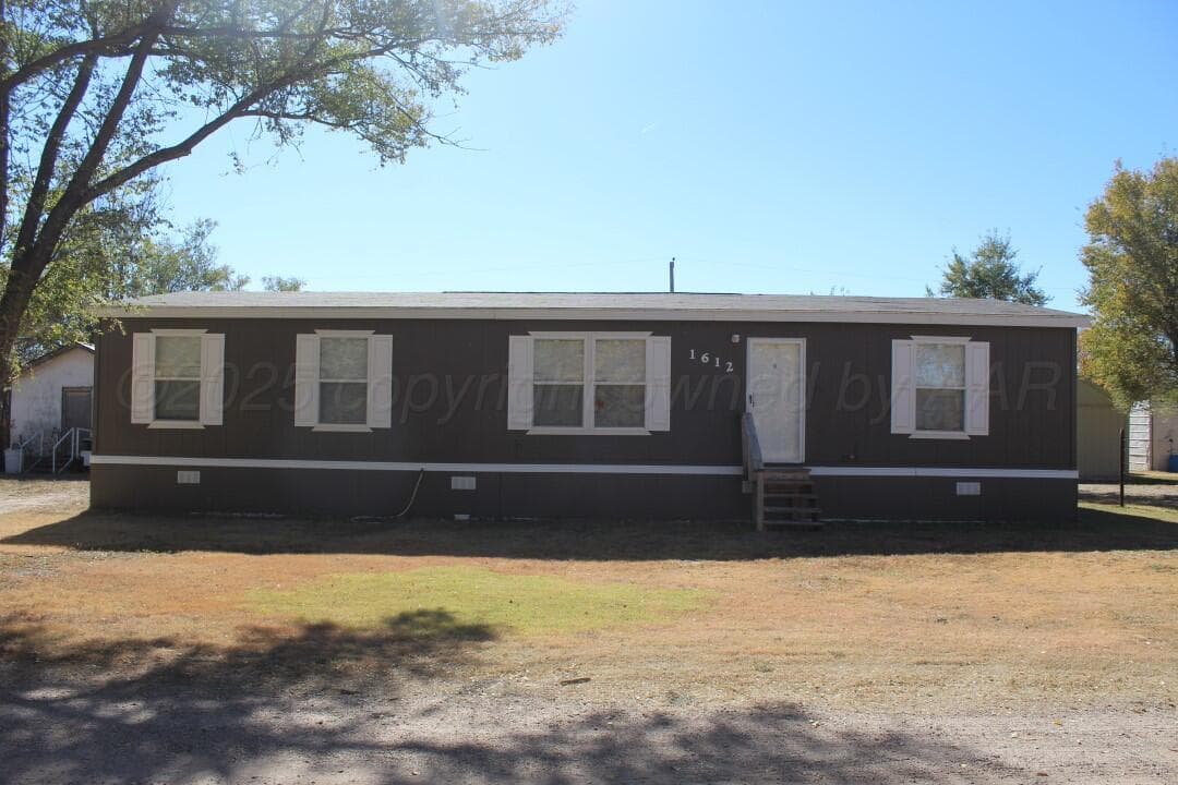 1612 18th, Hereford, TX 79045