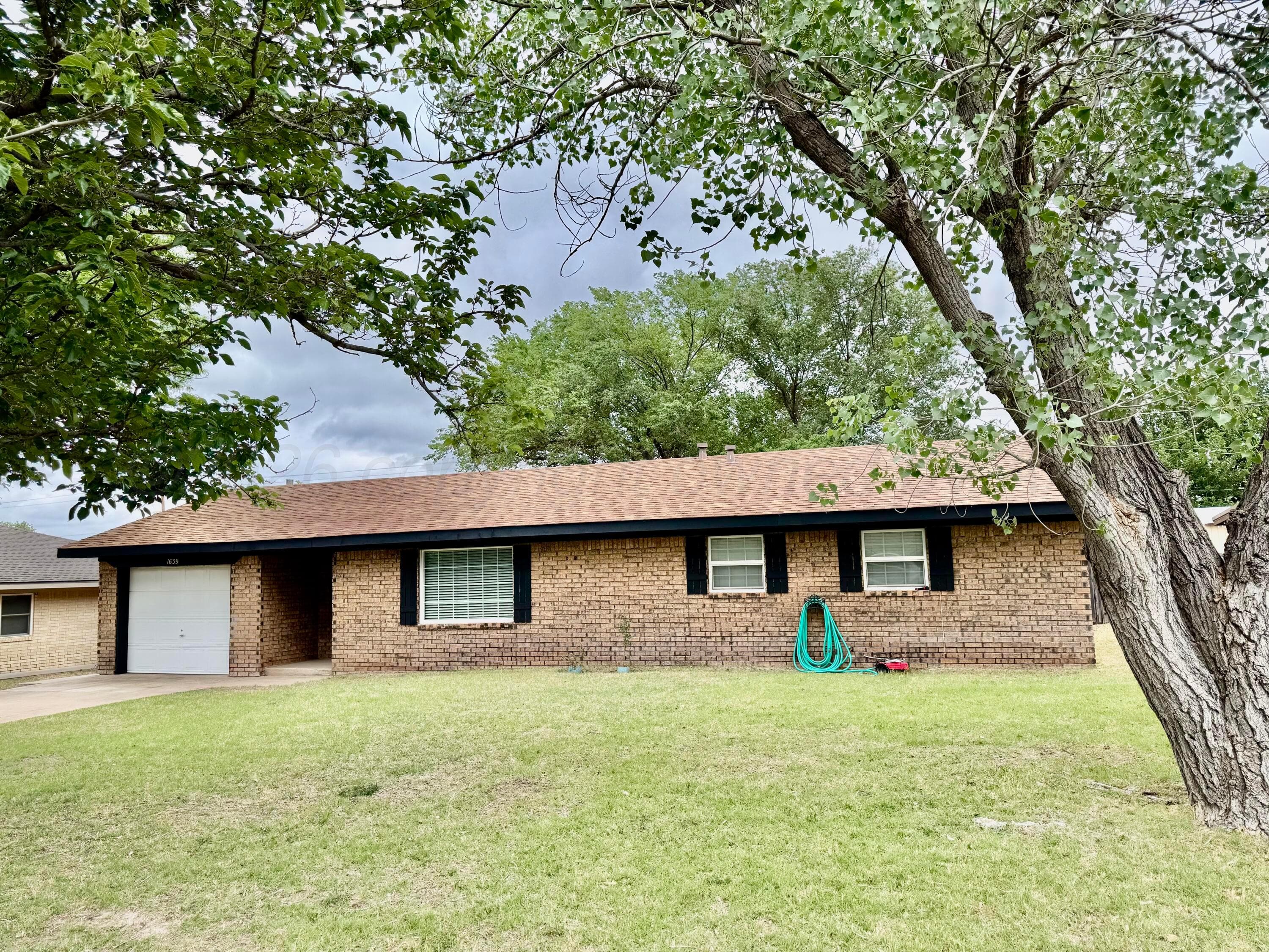 1639 S Willard Avenue, Canadian, TX 79014