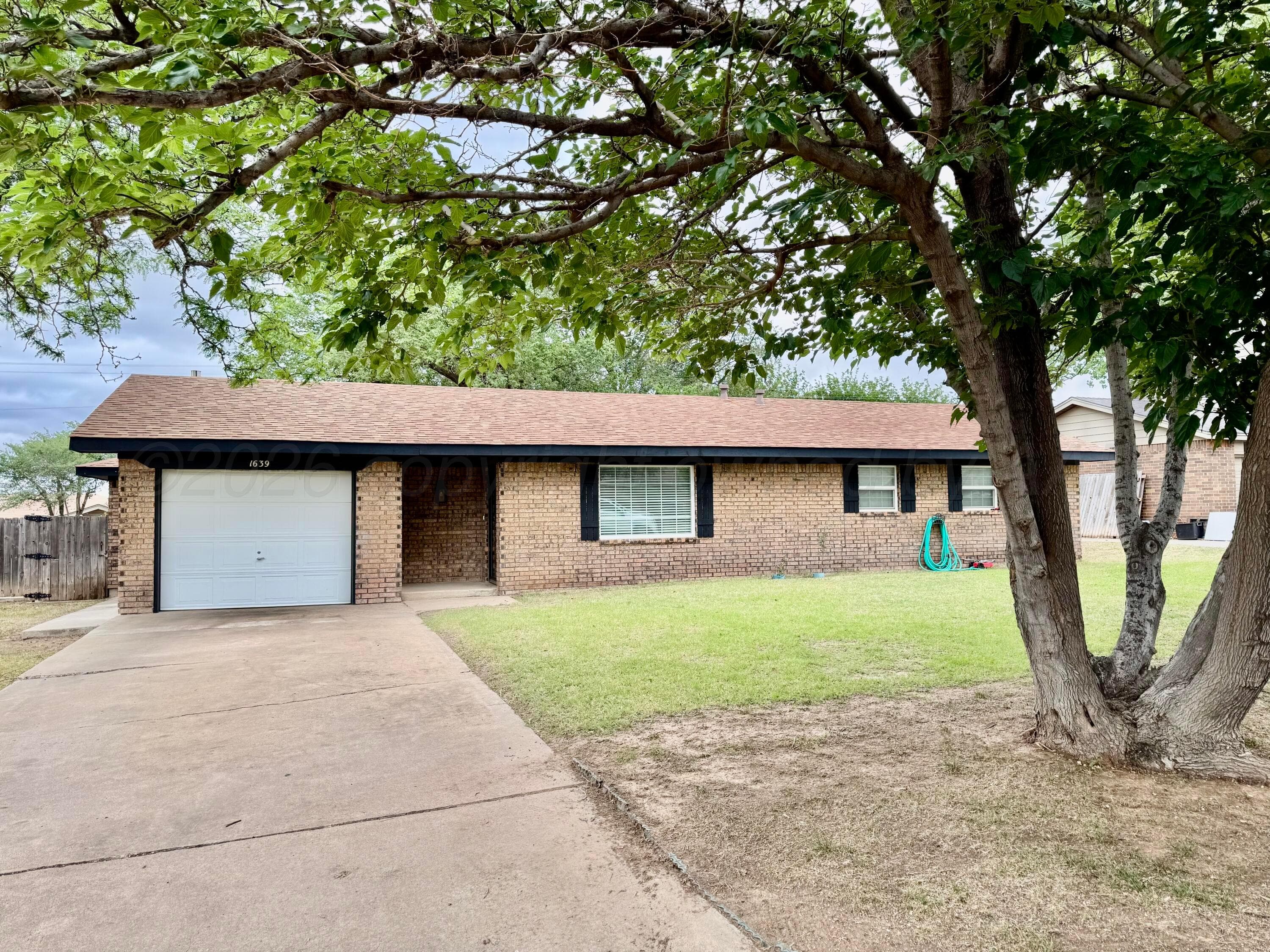 1639 S Willard Avenue, Canadian, TX 79014, photo 2