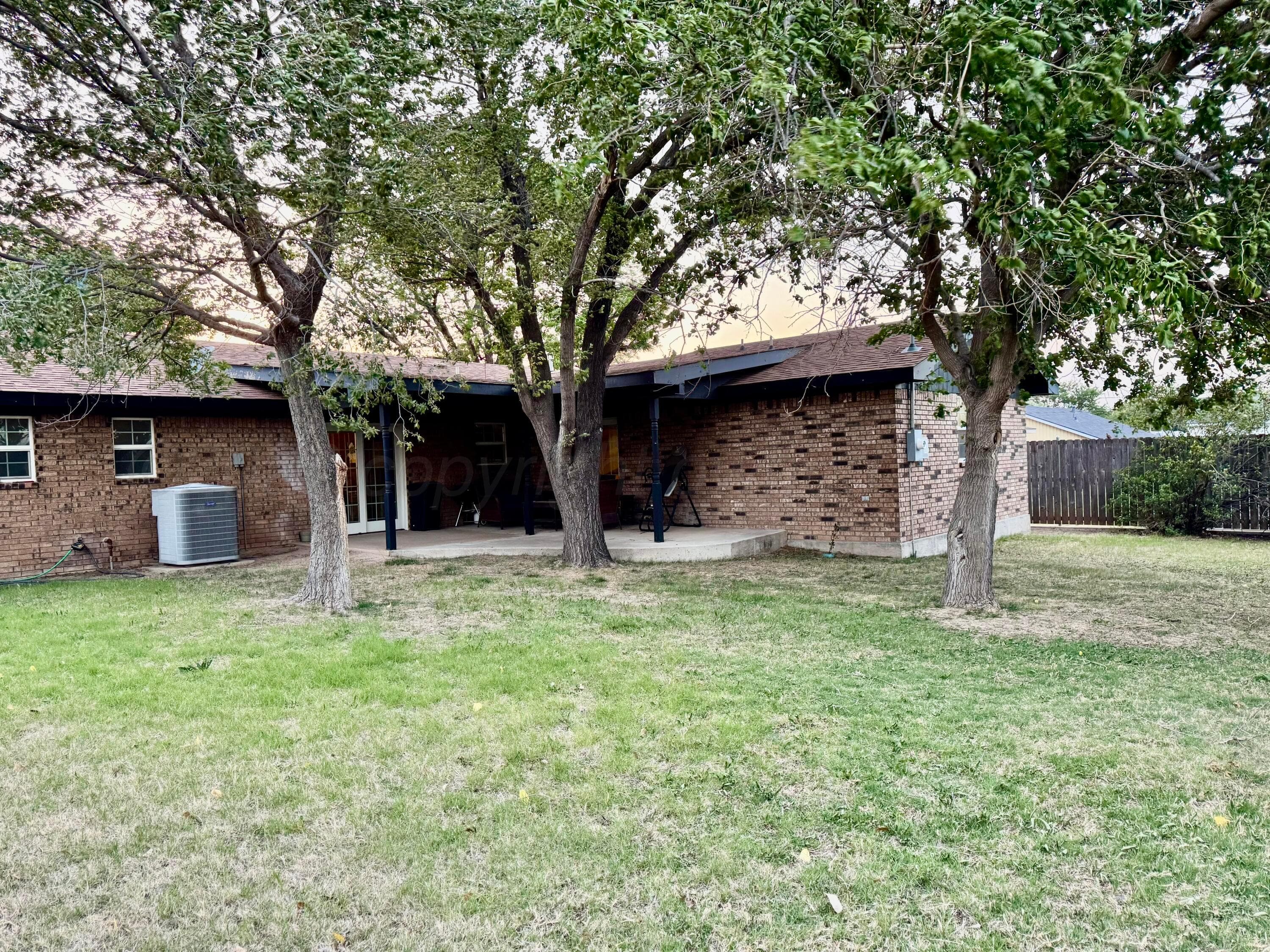 1639 S Willard Avenue, Canadian, TX 79014, photo 3