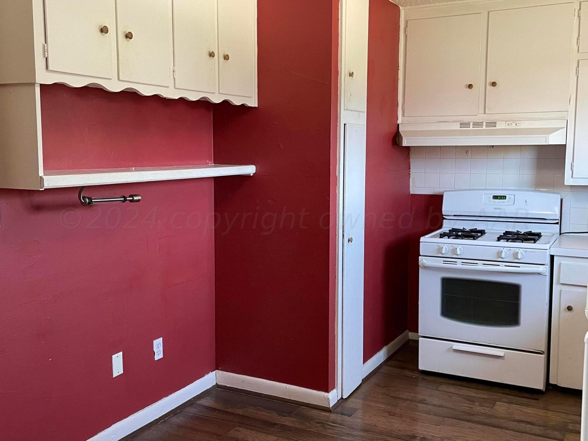 2014 S Drake Drive, Perryton, TX 79070, photo 5