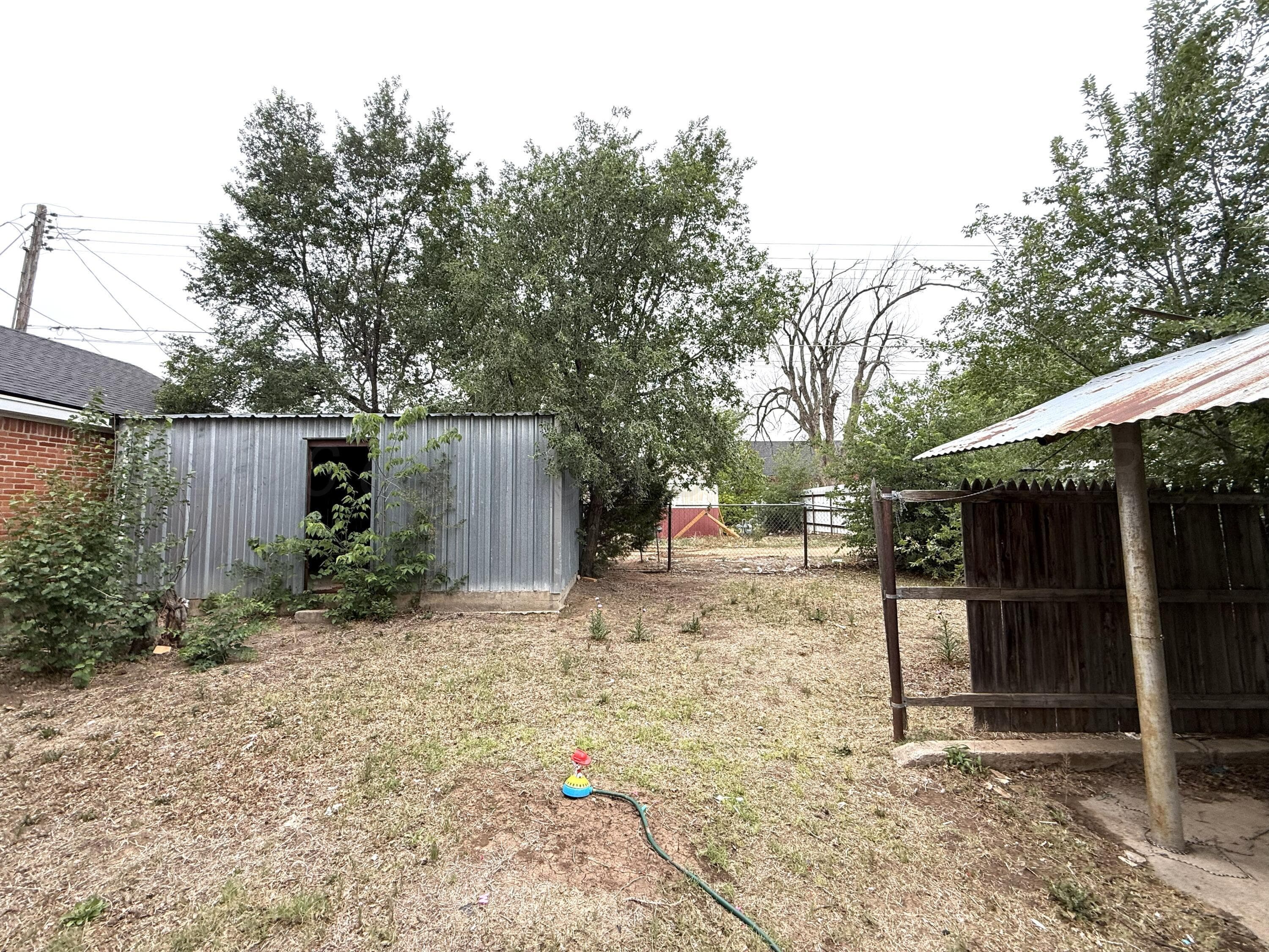 911 N DUNCAN Street, Pampa, TX 79065-5522, photo 13