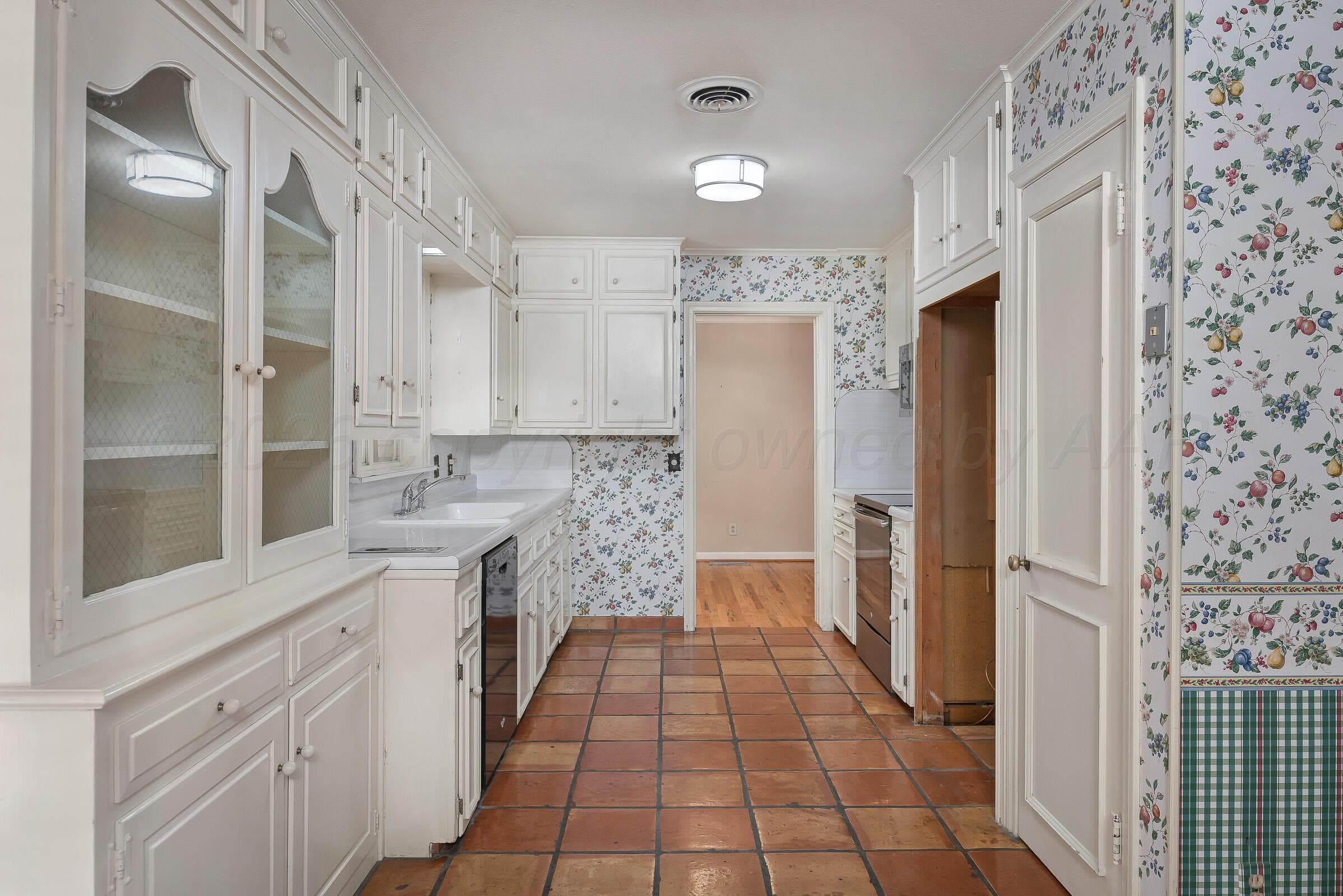 1213 S BRYAN Street, Amarillo, TX 79102-1307, photo 13