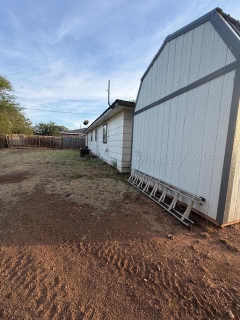 802 N Arizona Street, Shamrock, TX 79079, photo 3