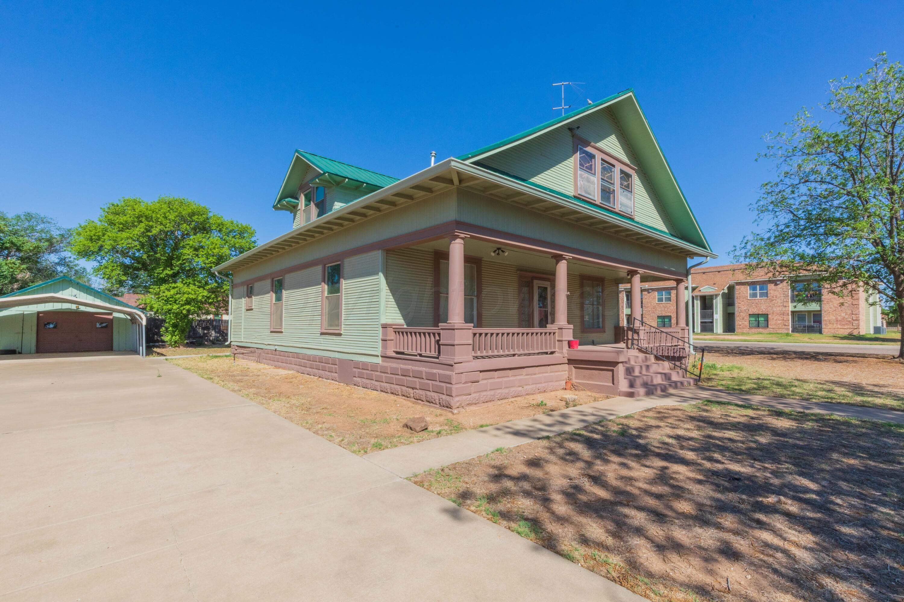 311 Jackson Avenue, Hereford, TX 79045