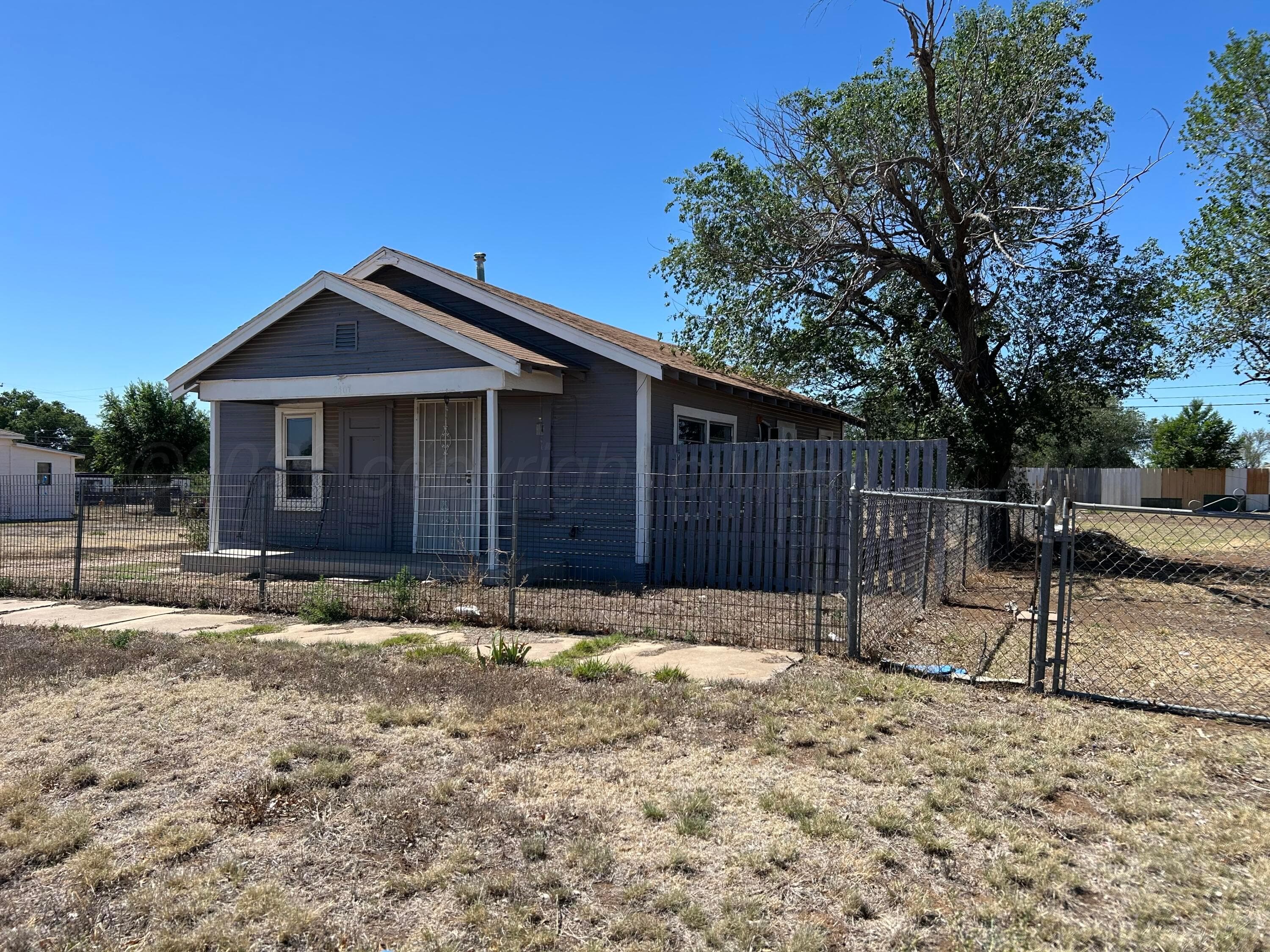 2407 NW 3rd Avenue, Amarillo, TX 79106, photo 2