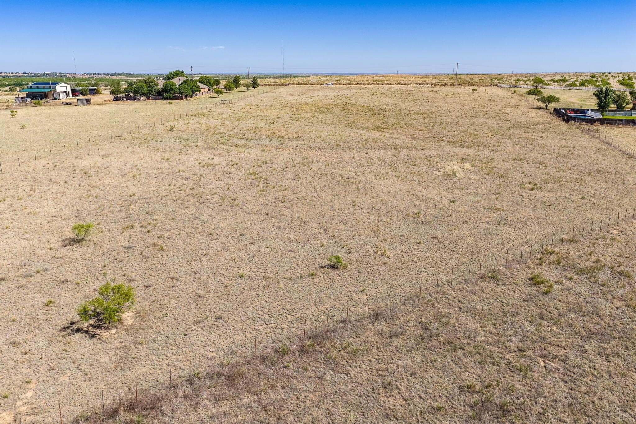 2800 E WILLOW CREEK Drive, Amarillo, TX 79108, photo 9
