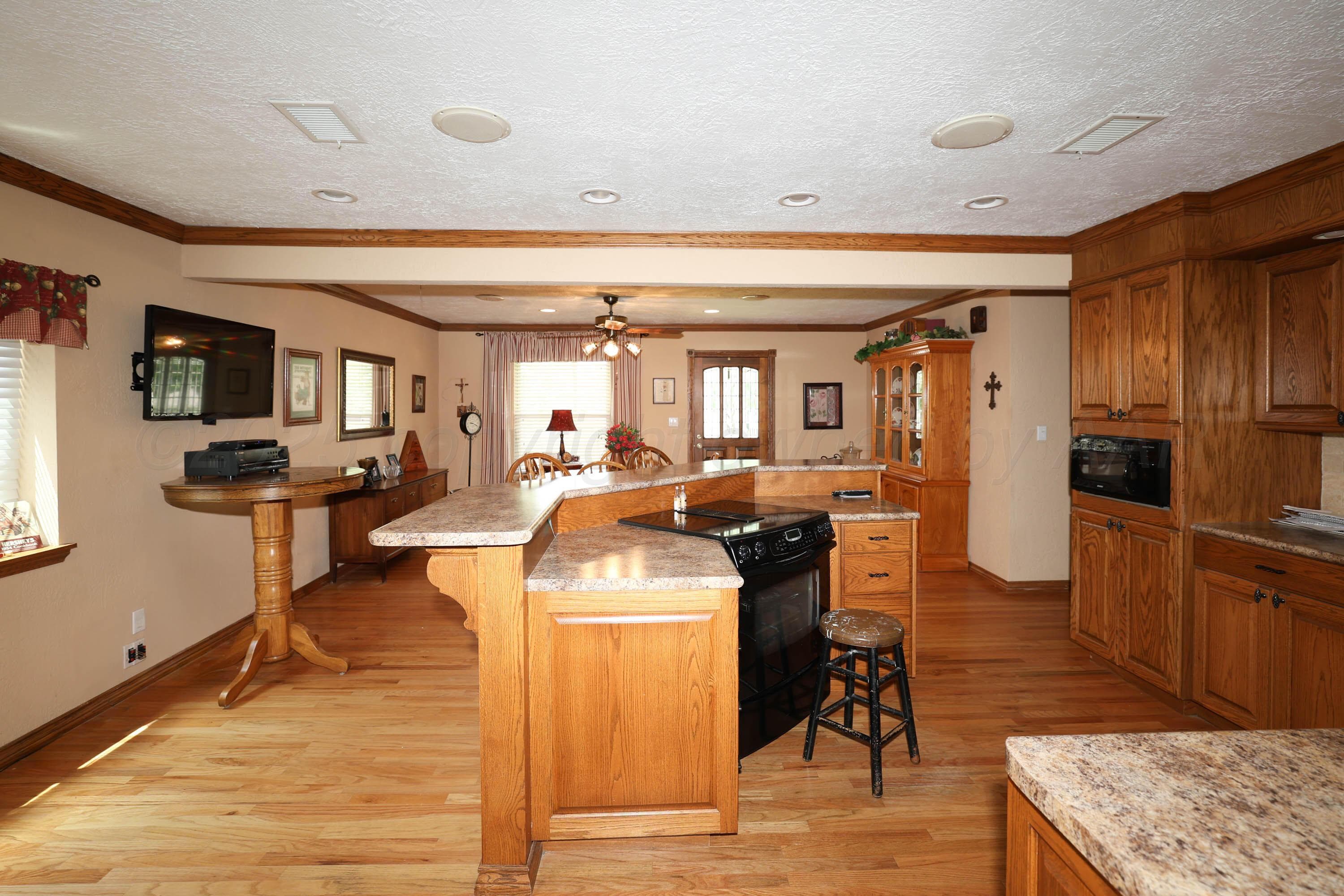 331 W Bonita Avenue, Amarillo, TX 79108, photo 10