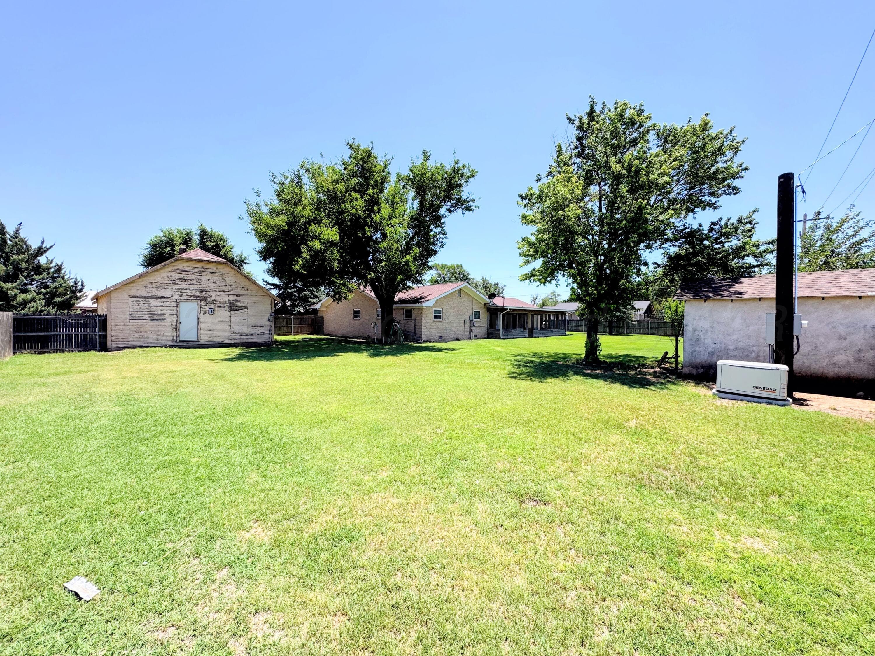 420 S Roland Street, Spearman, TX 79081, photo 23