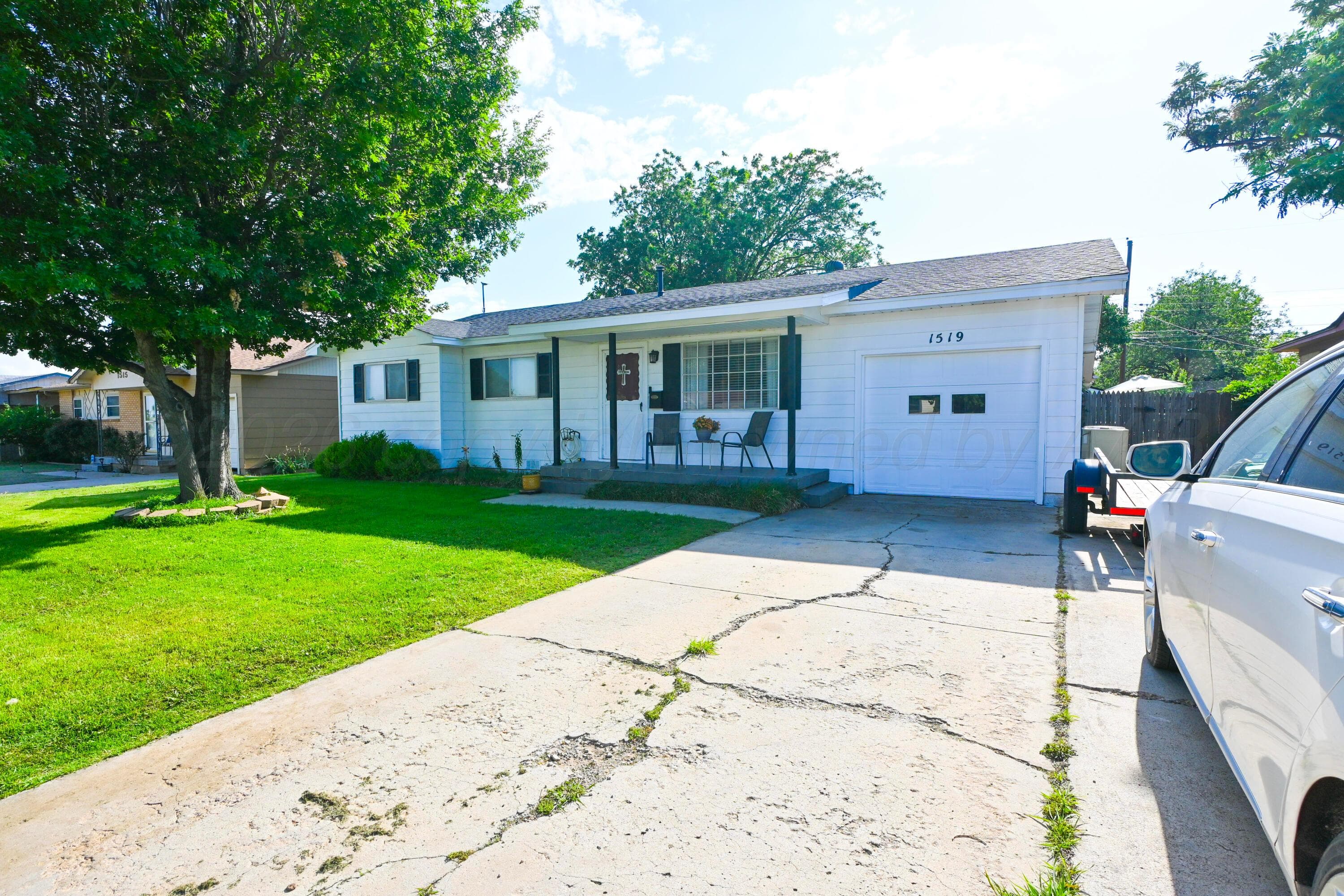 1519 N FAULKNER Street, Pampa, TX 79065-4113, photo 2