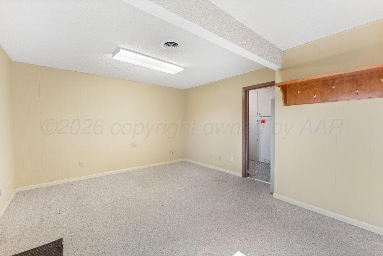 206 S BLISS Avenue, Dumas, TX 79029-3806, photo 20